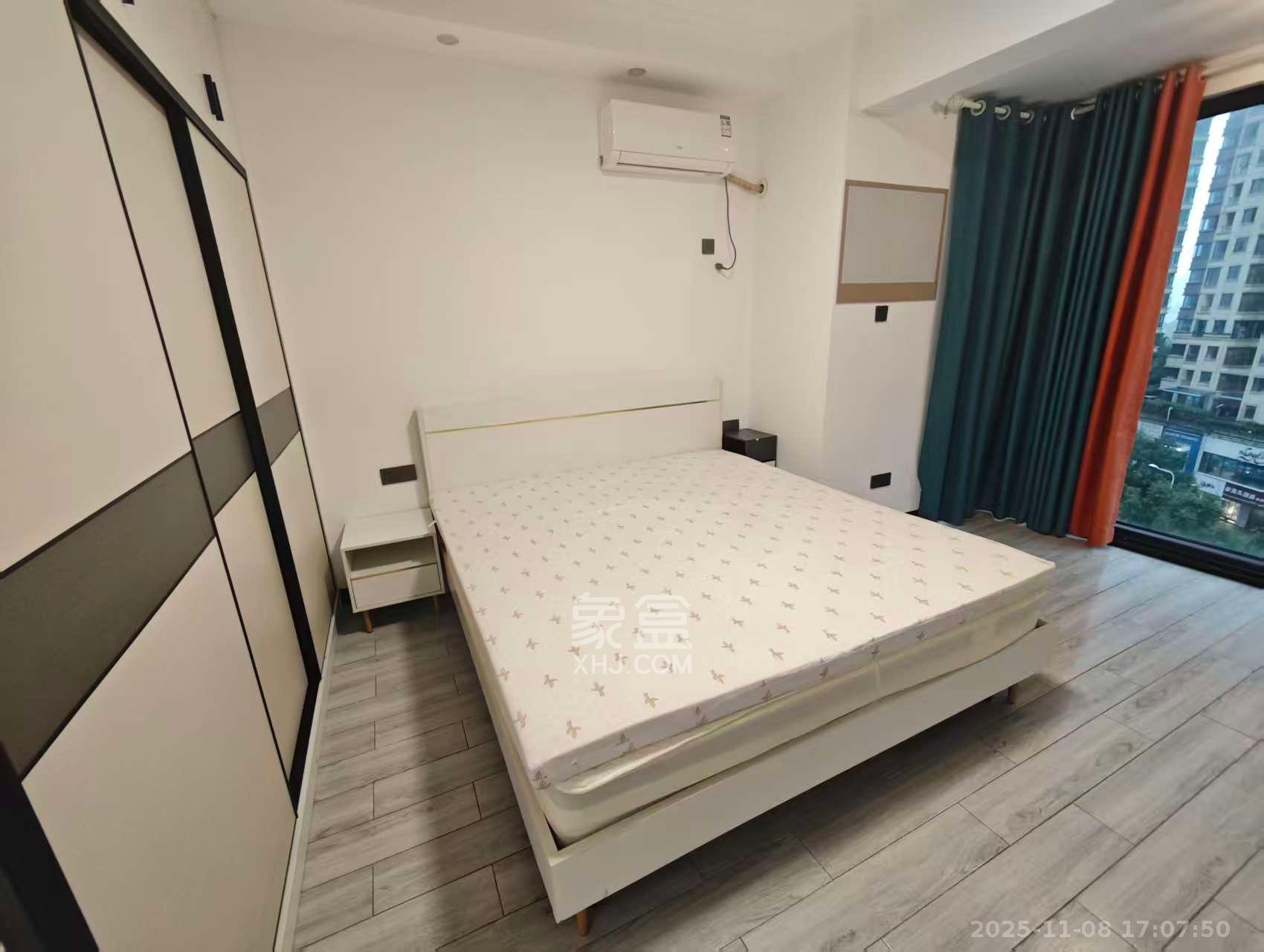 保利天禧C区  2室1厅1卫    3500.0元/月室内图