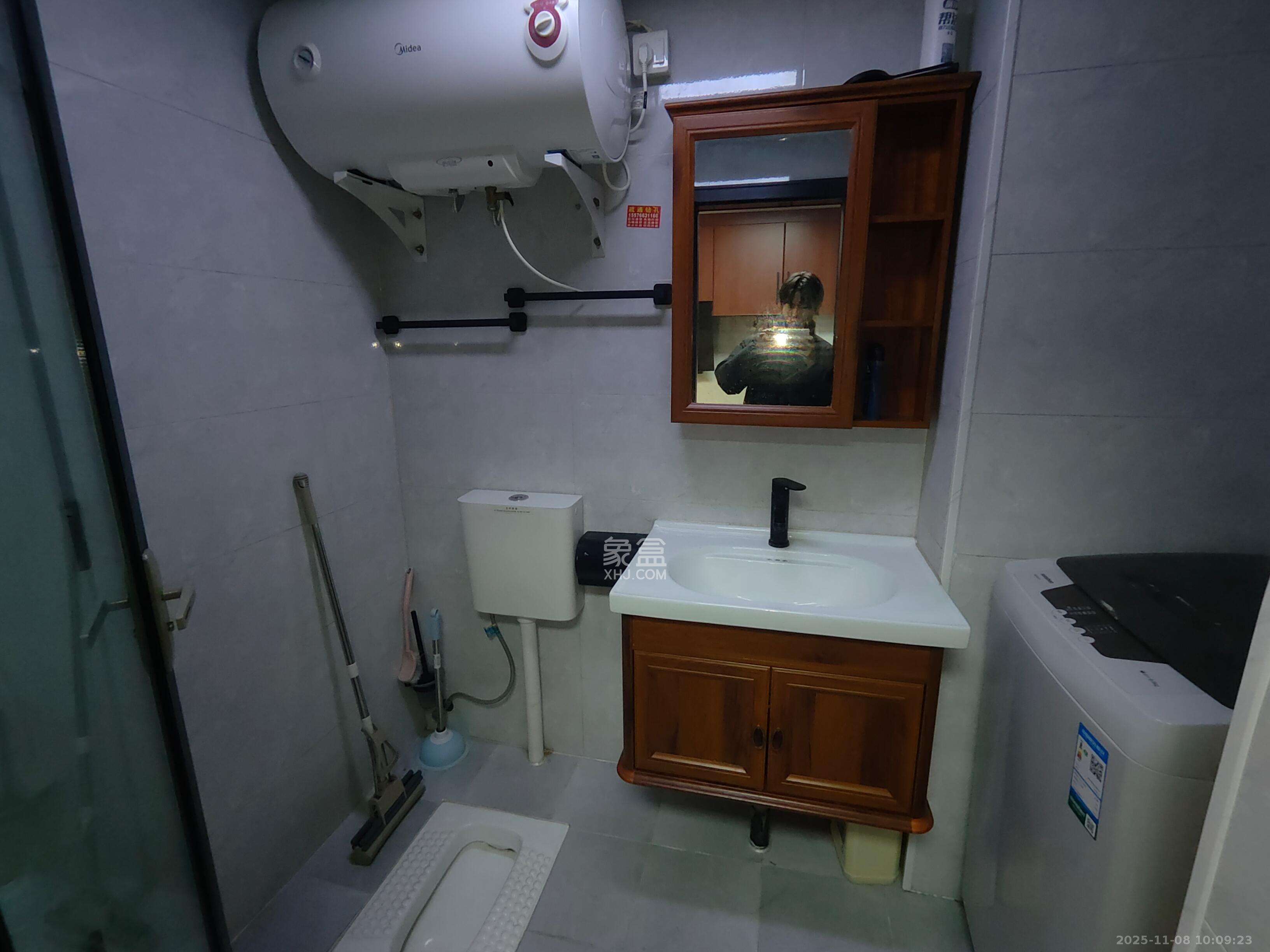 芙蓉万国城MOMA(卓越汇富苑) 1室1厅1卫 1500.0元/月 芙蓉万国城MOMA(卓越汇富苑) 1室1厅1卫 1500.0元/月室内图