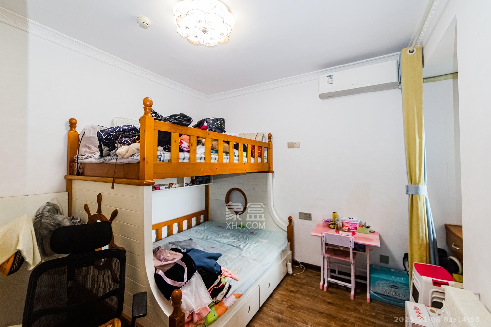 北辰三角洲E4区  3室2厅1卫    118.0万卧室