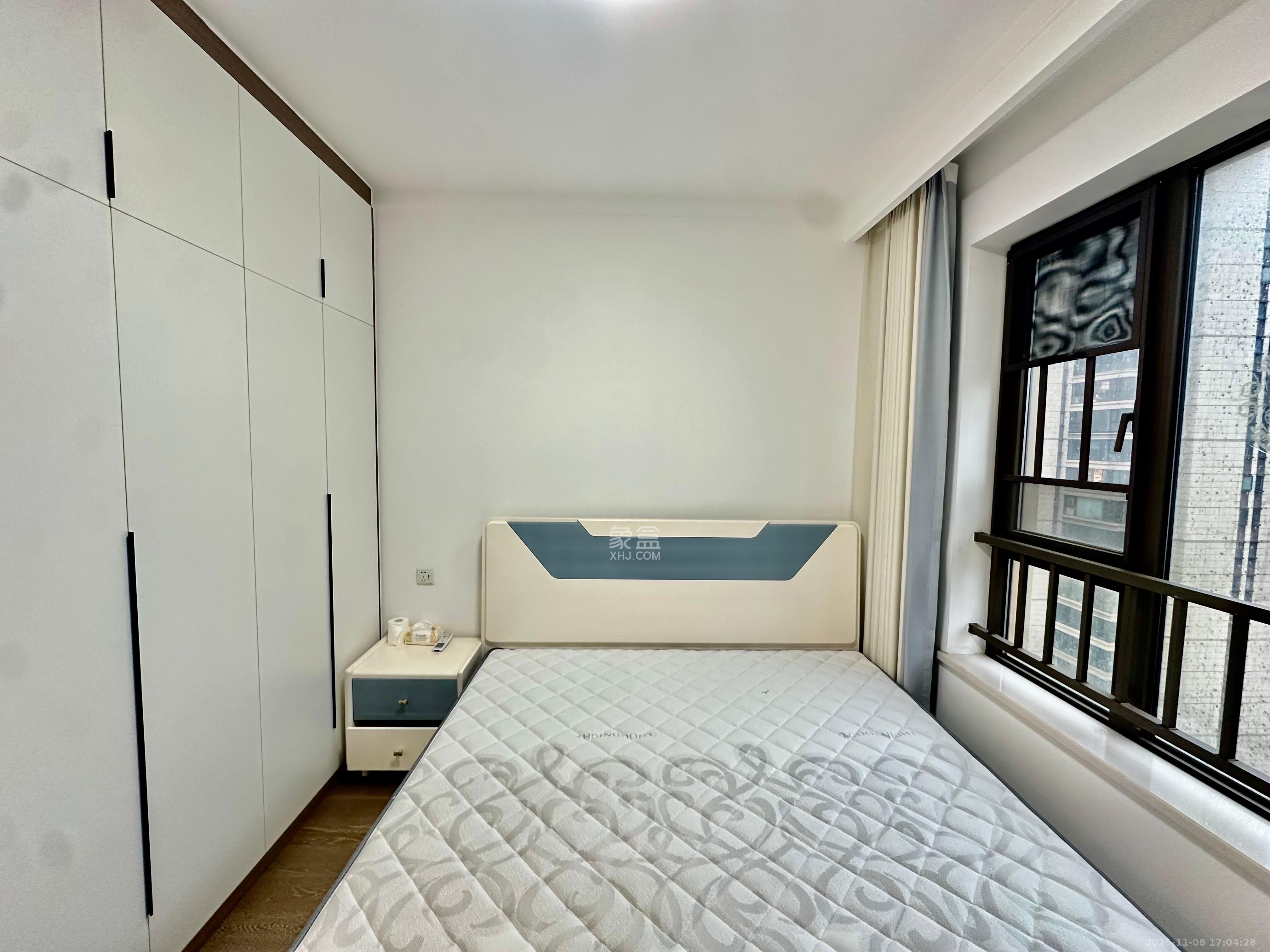 龙湖铂金中心（龙湖春江郦城）  3室2厅2卫    5500.0元/月室内图