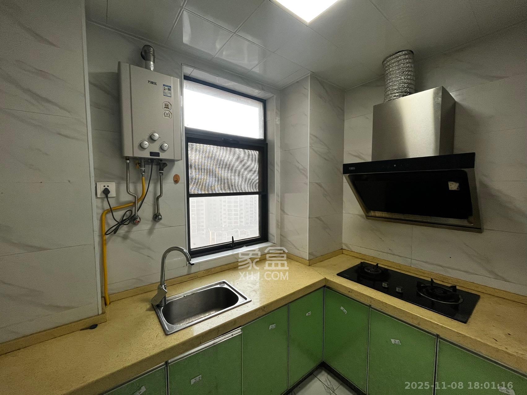 中南红领邦（红星嘉和苑）  1室2厅1卫    2000.0元/月室内图