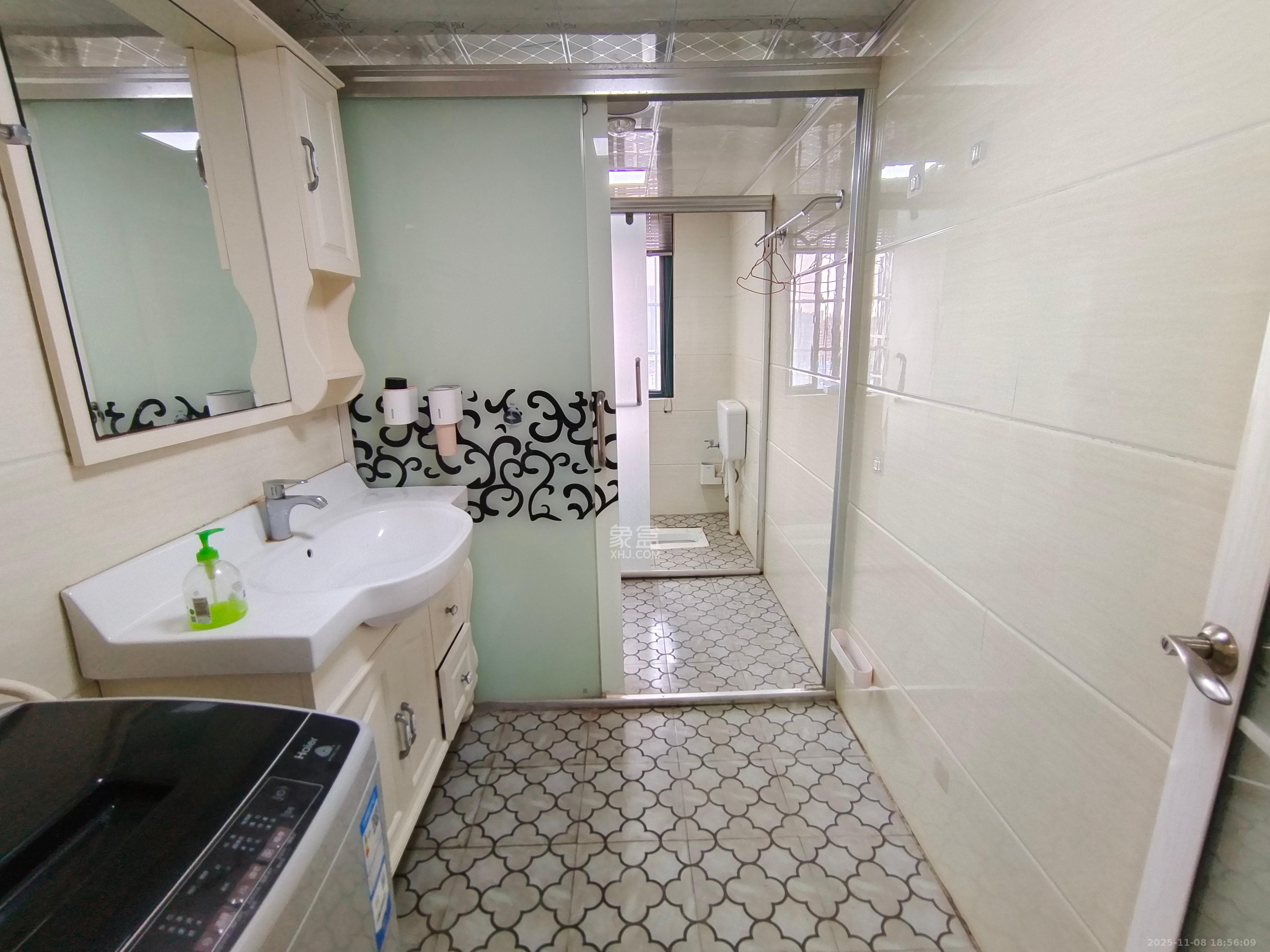 绿洲花园 4室2厅2卫 3800.0元/月 绿洲花园 4室2厅2卫 3800.0元/月室内图