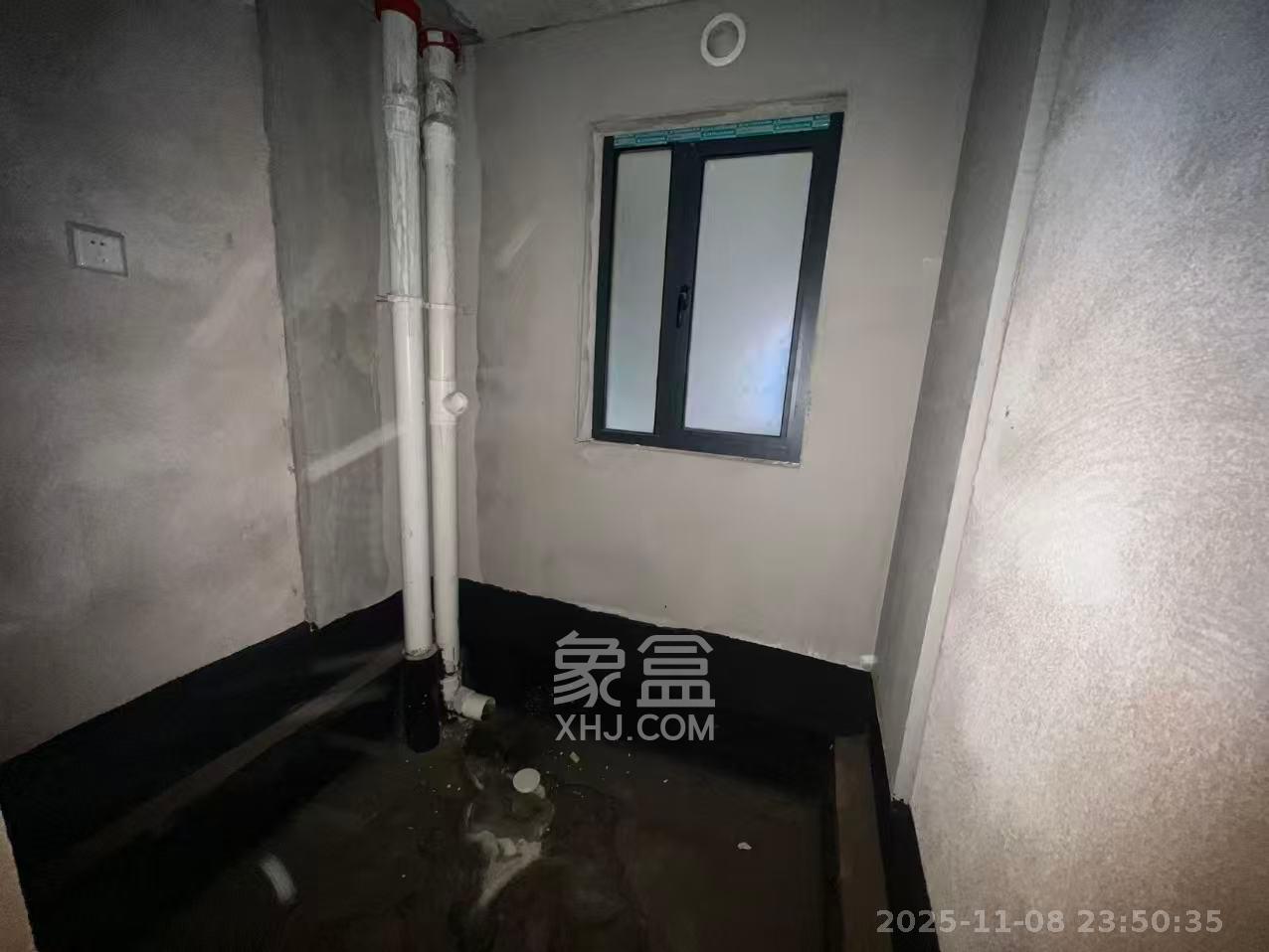 沃家苑  1室0厅0卫    58.0万卫生间