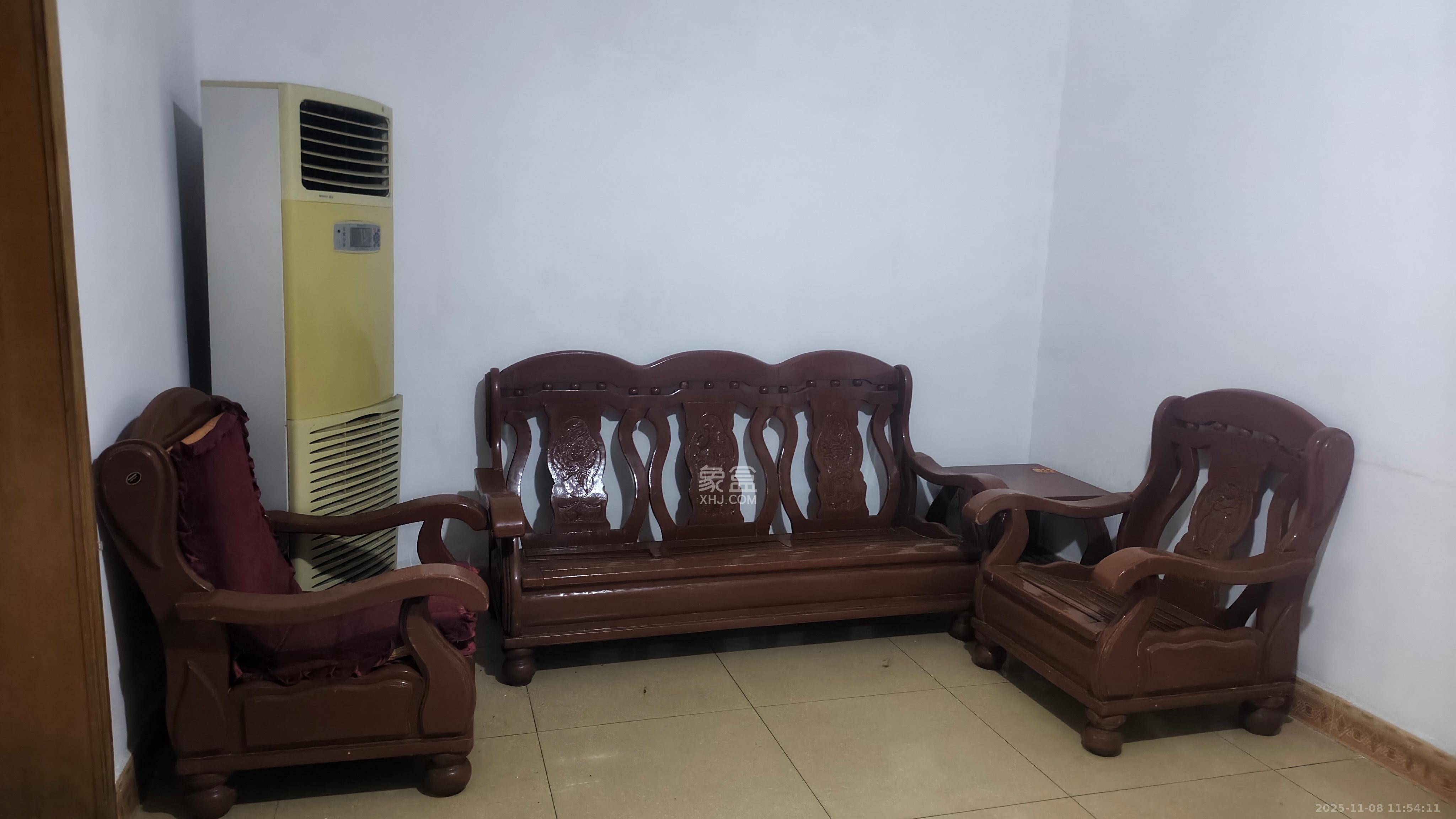 梨子山社区长电宿舍  2室1厅1卫    1300.0元/月室内图