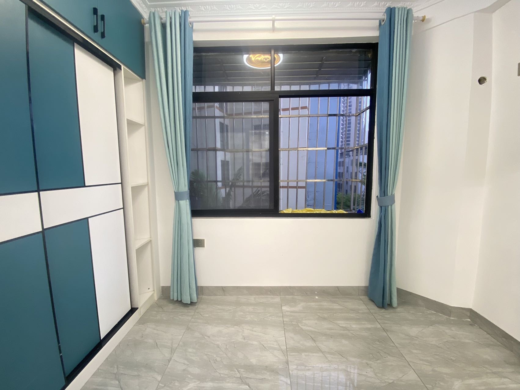 滨海之星酒店公寓 1室1厅1卫 40.0万 滨海之星酒店公寓 1室1厅1卫 40.0万客厅