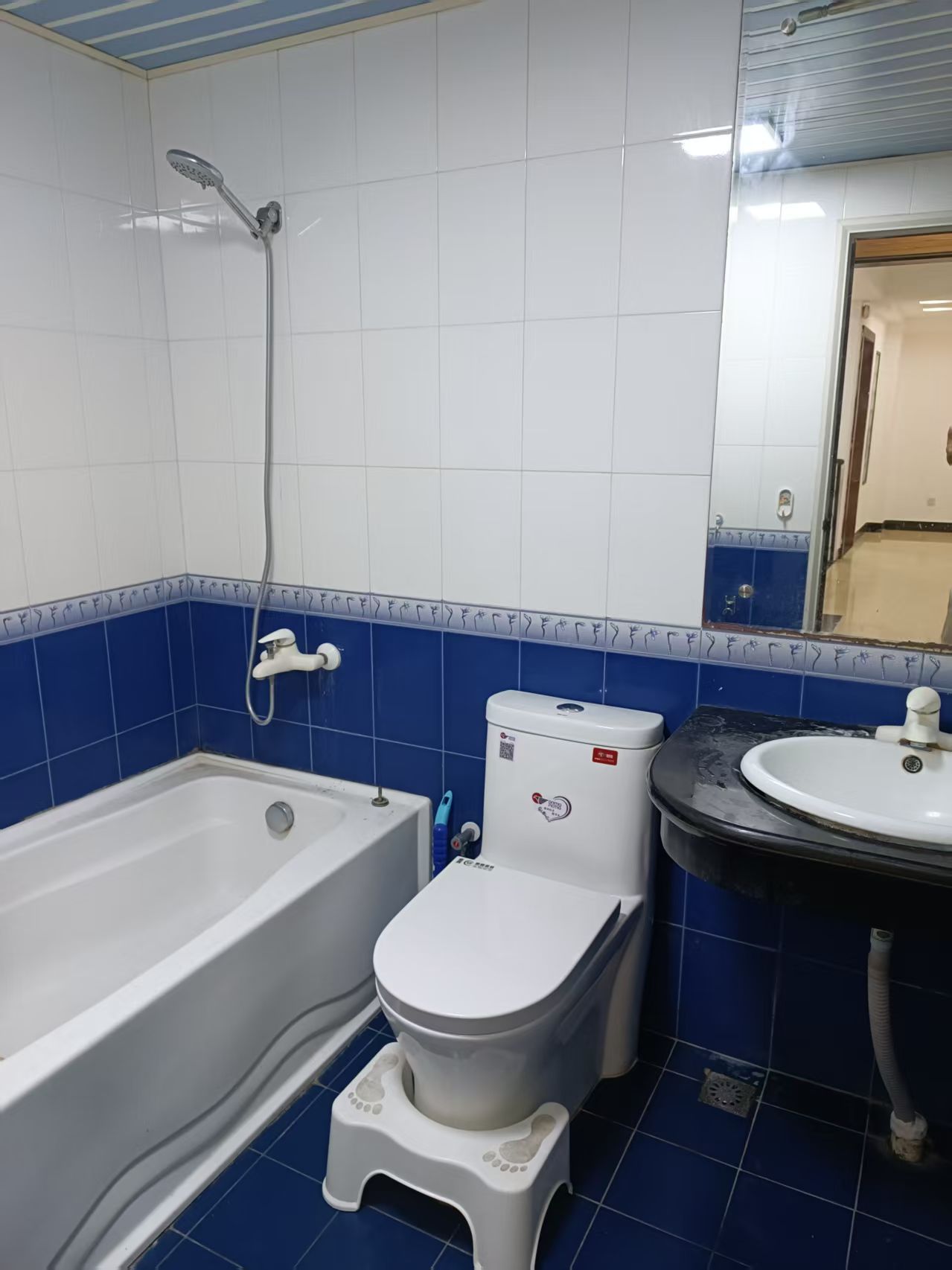 新达商务大厦   222.11㎡      6800.0元/月室内图