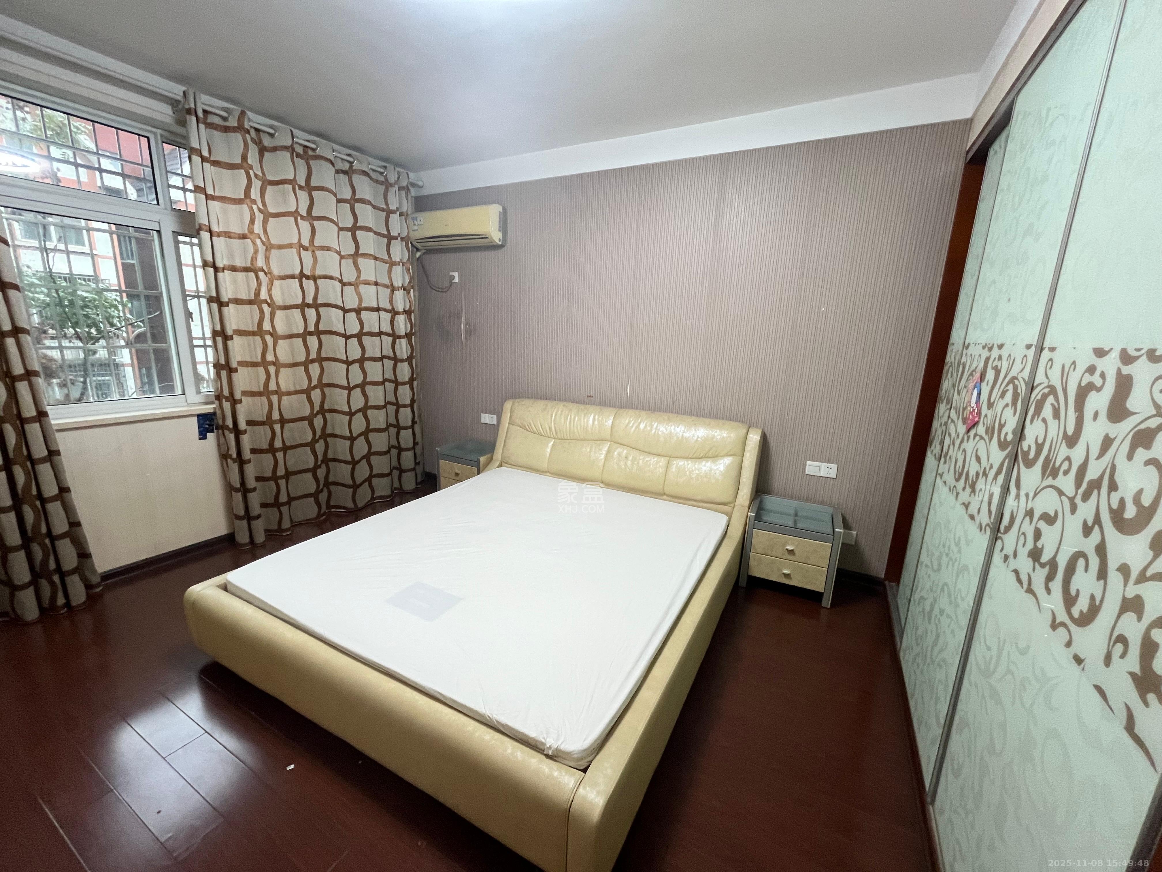 山水英伦 3室2厅1卫 2000.0元/月 山水英伦 3室2厅1卫 2000.0元/月室内图