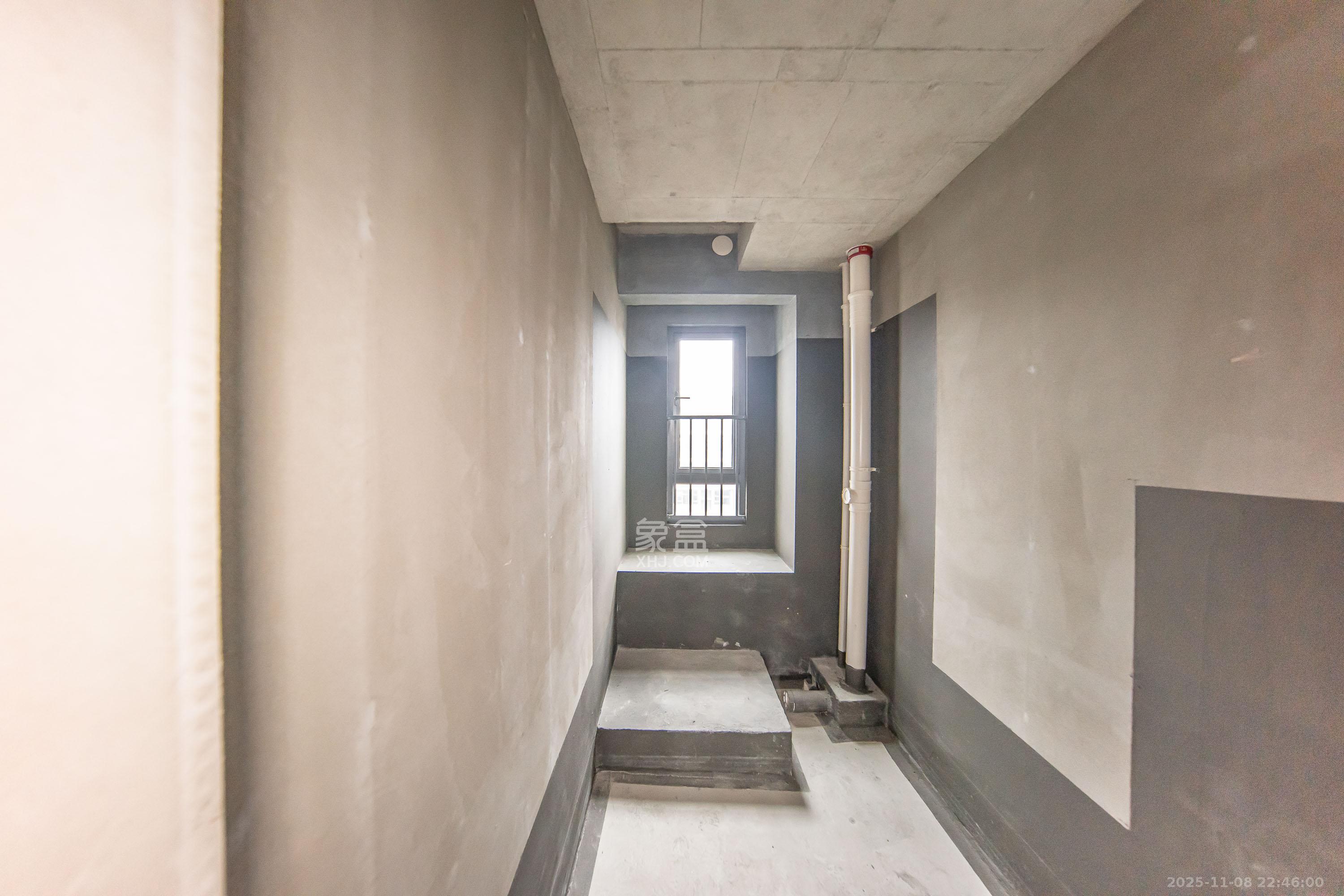 中海阅山府 4室2厅2卫 165.0万 中海阅山府 4室2厅2卫 165.0万卫生间