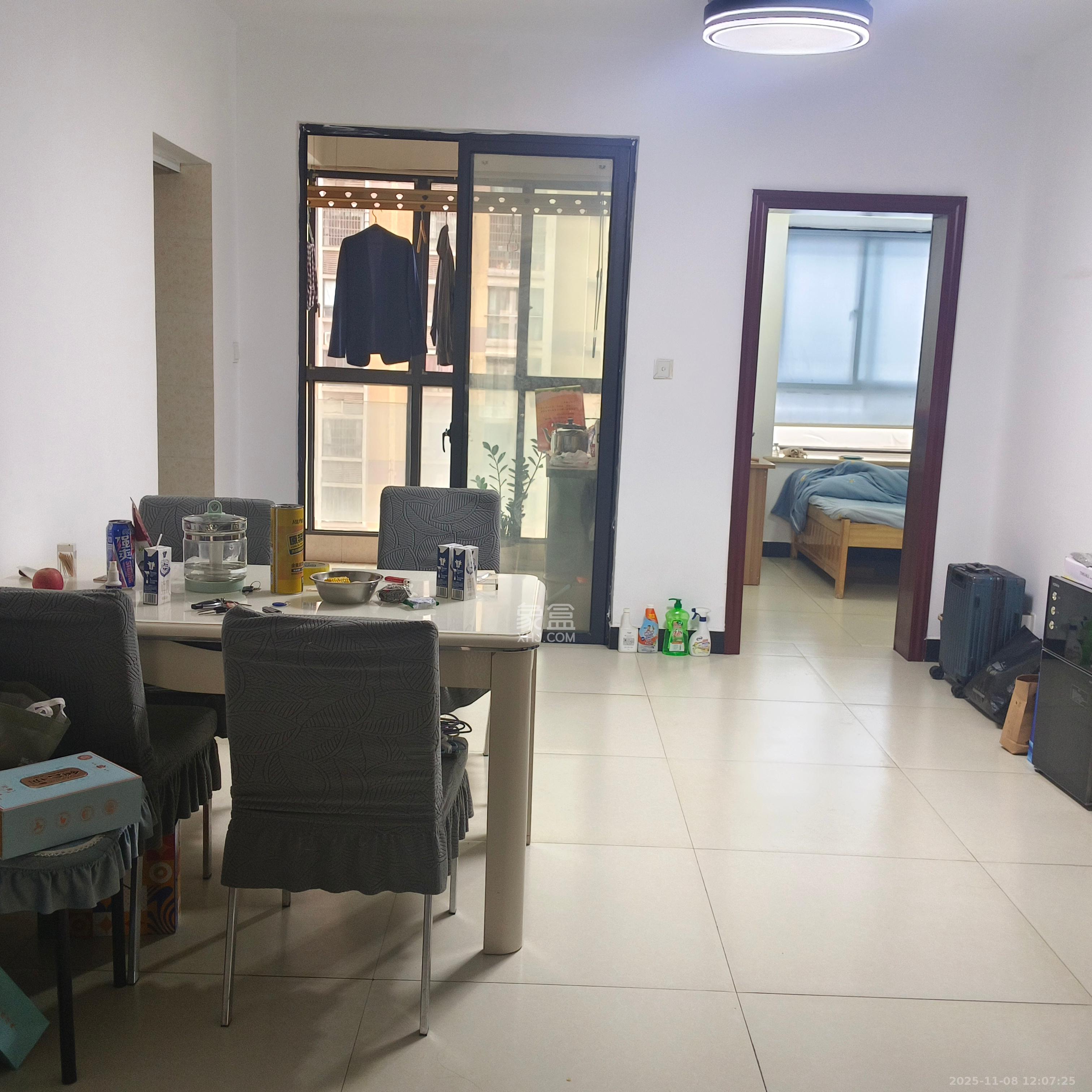 锦湘国际星城三期（锦绣苑）  1室2厅2卫    2900.0元/月室内图