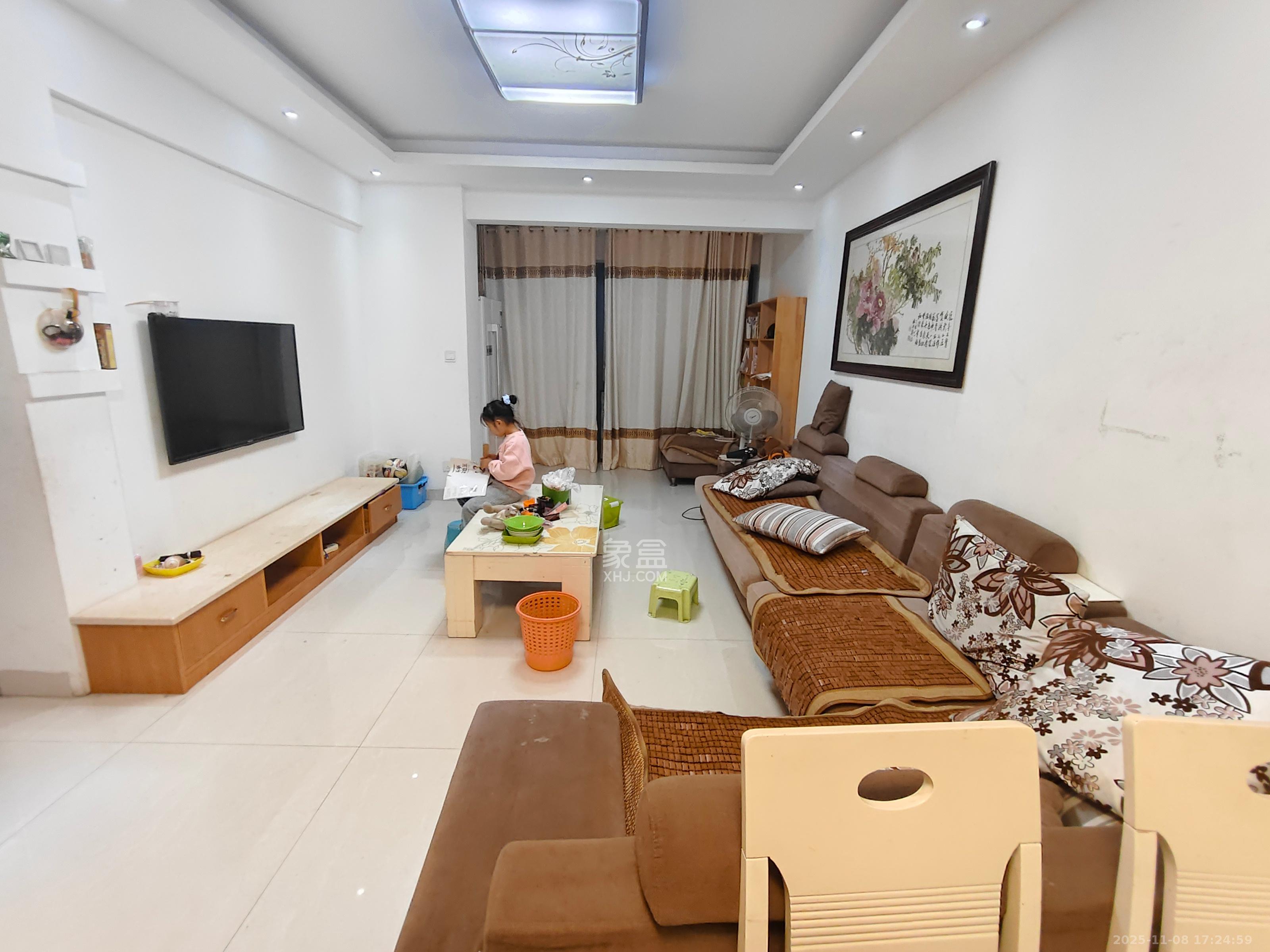 爵士湘 3室2厅1卫 1600.0元/月 爵士湘 3室2厅1卫 1600.0元/月室内图