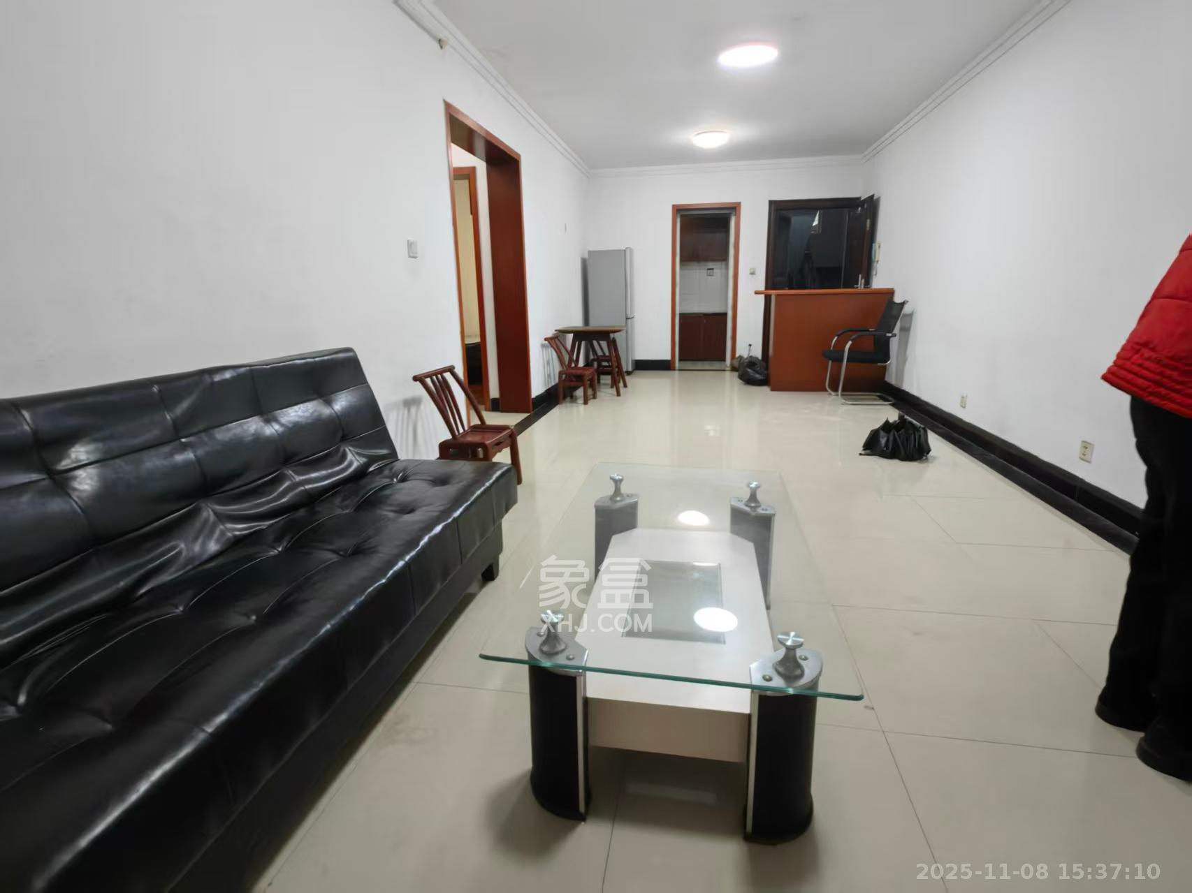 麓谷锦和园  2室2厅1卫    1800.0元/月室内图1