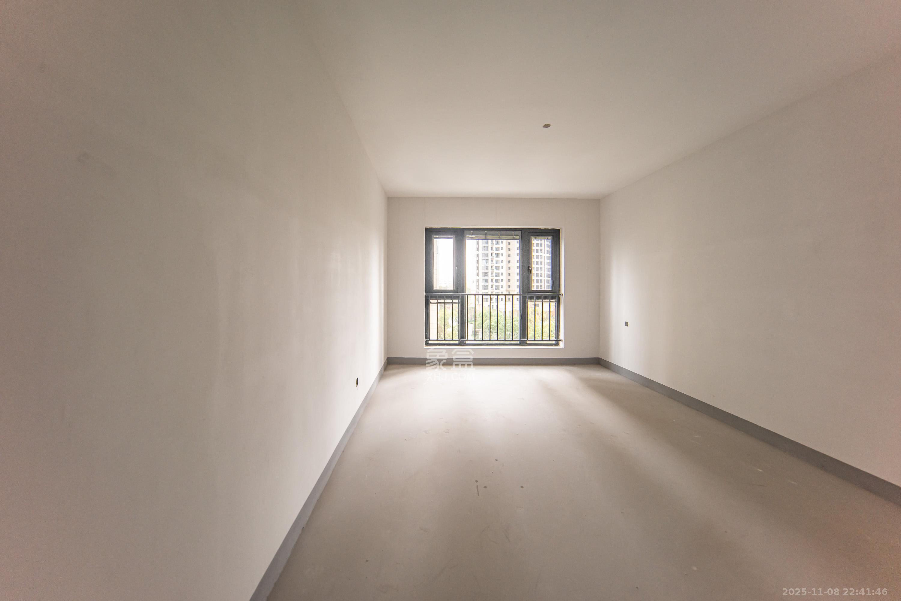 建投象山国际  4室2厅2卫    195.0万卧室