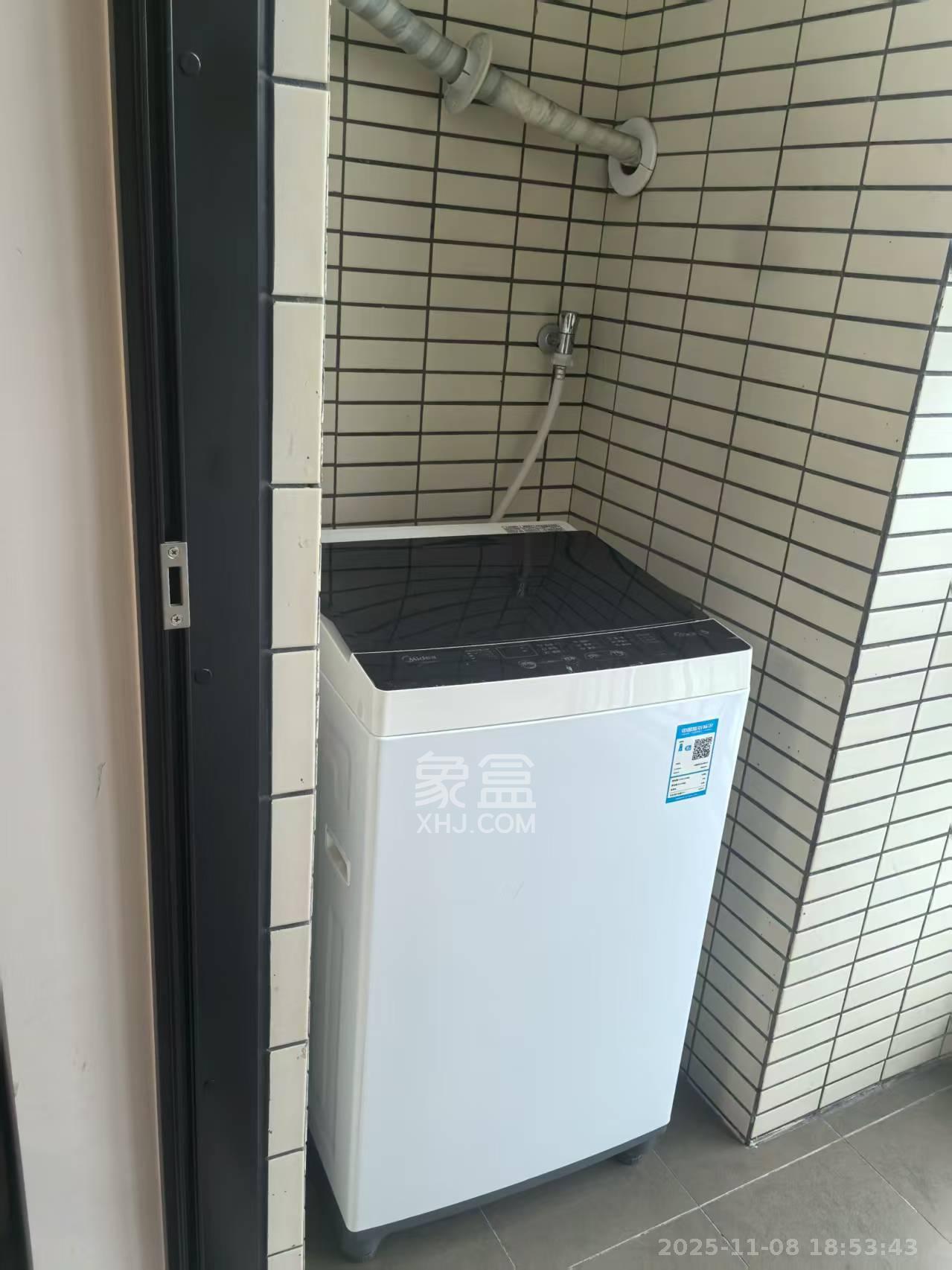 时代年华  2室1厅1卫    1500.0元/月室内图