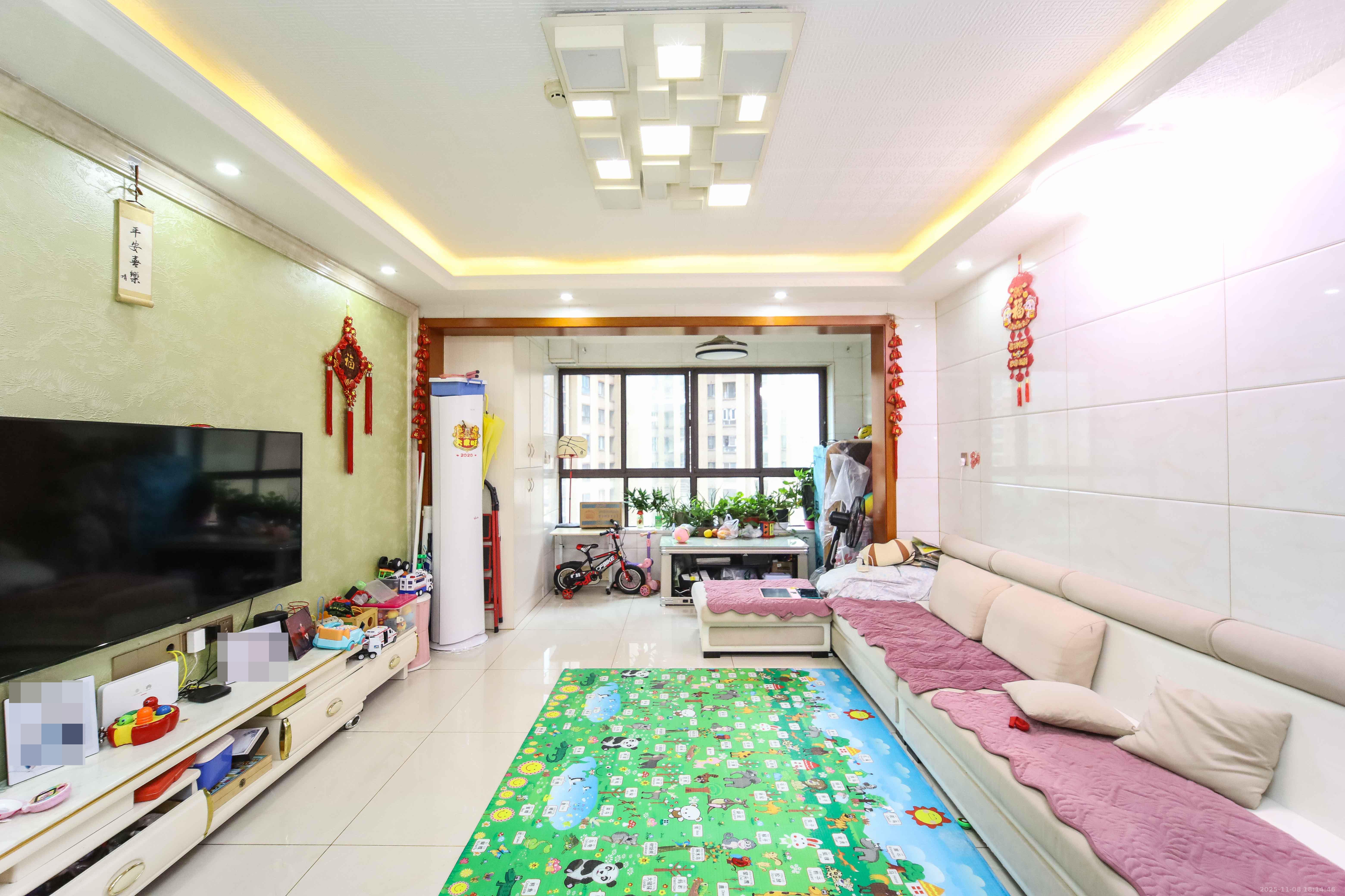 金地格林公馆  3室2厅2卫    128.0万