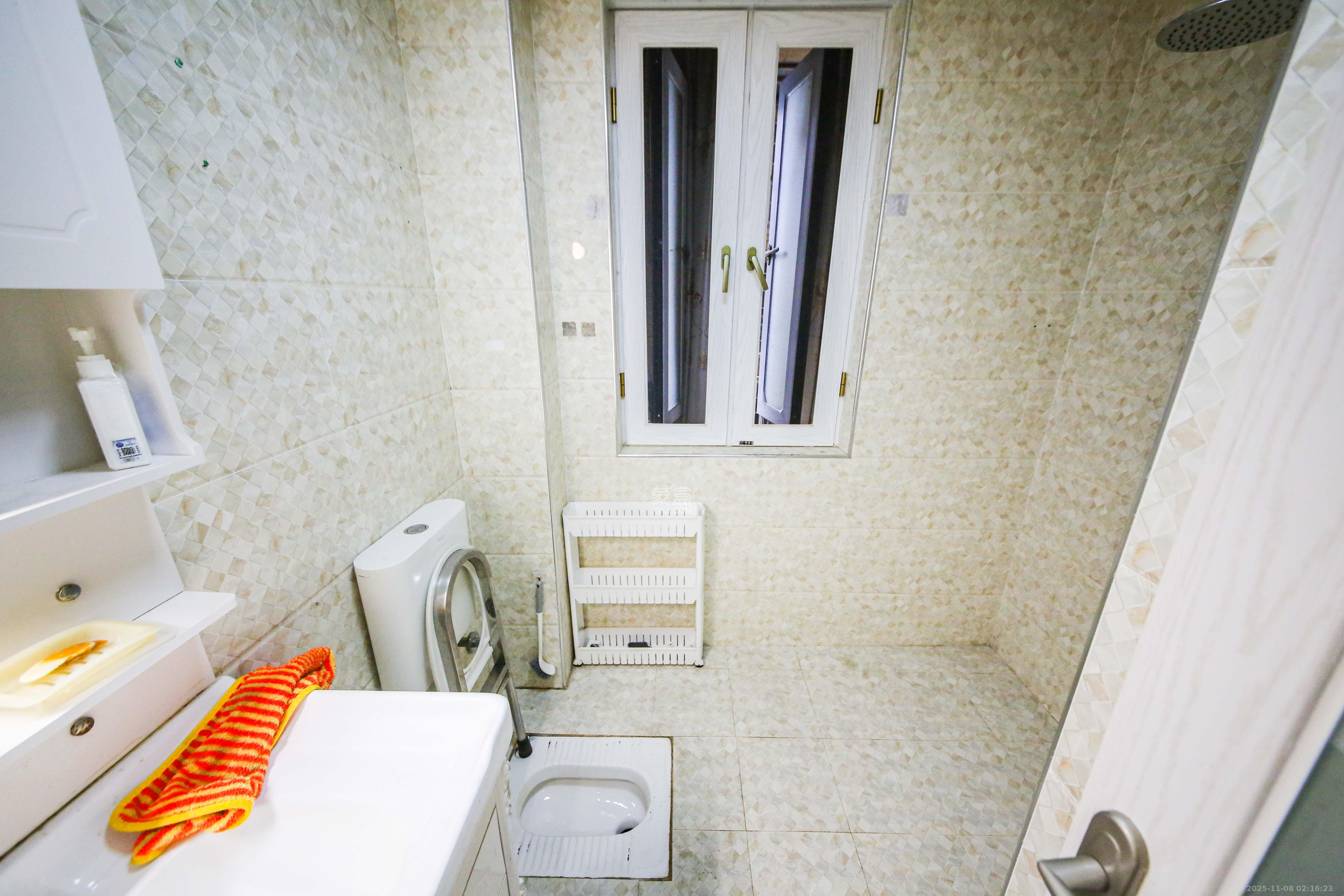 康斯丹郡(融程领秀佳园) 2室2厅1卫 50.0万 康斯丹郡(融程领秀佳园) 2室2厅1卫 50.0万卫生间