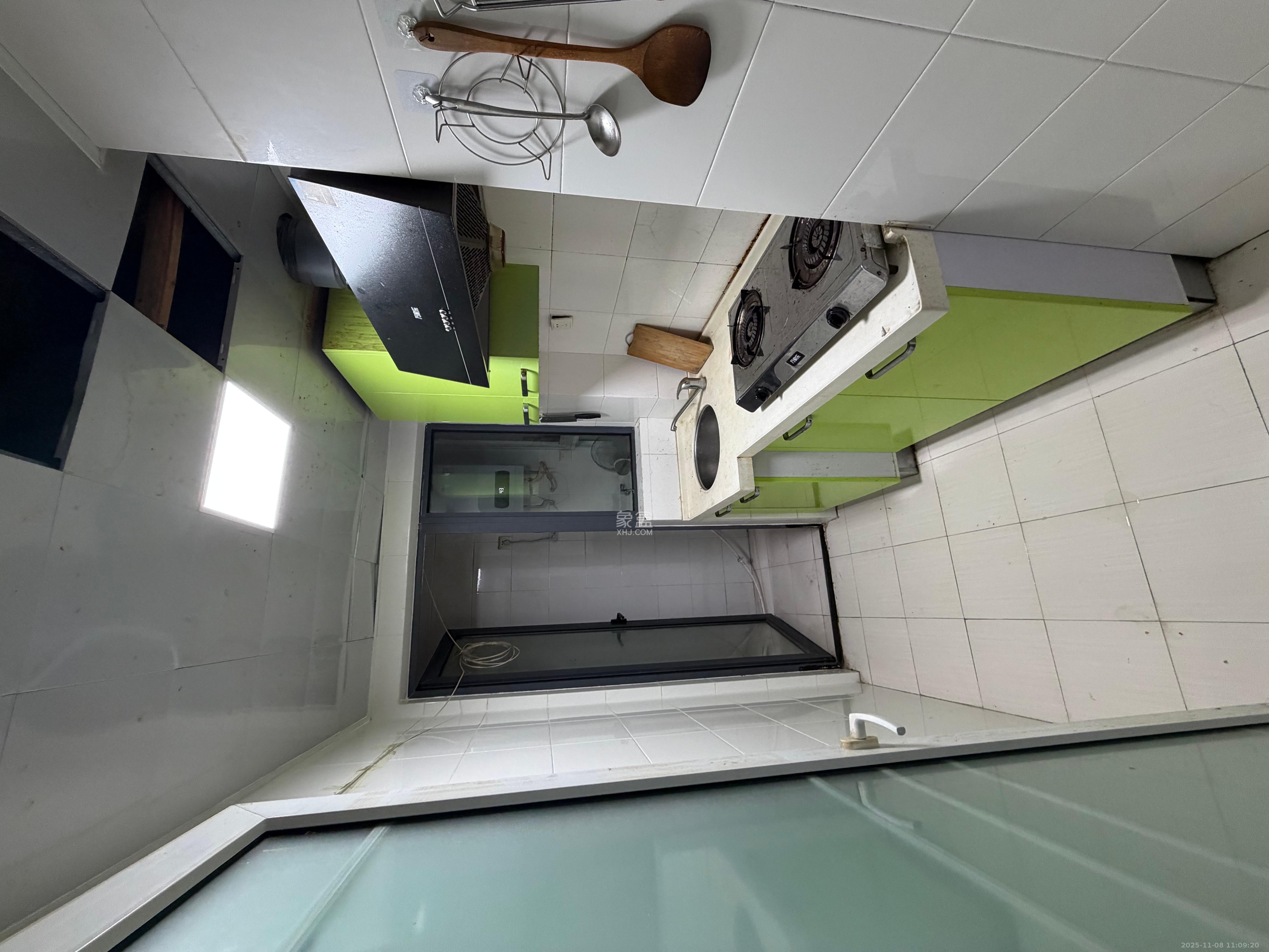 三万英尺  1室1厅1卫    1700.0元/月室内图