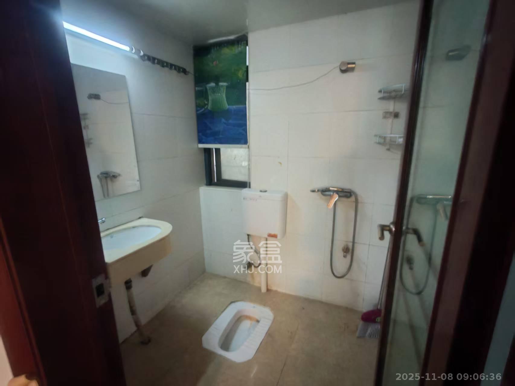 香雨一品 2室2厅2卫 1700.0元/月 香雨一品 2室2厅2卫 1700.0元/月室内图