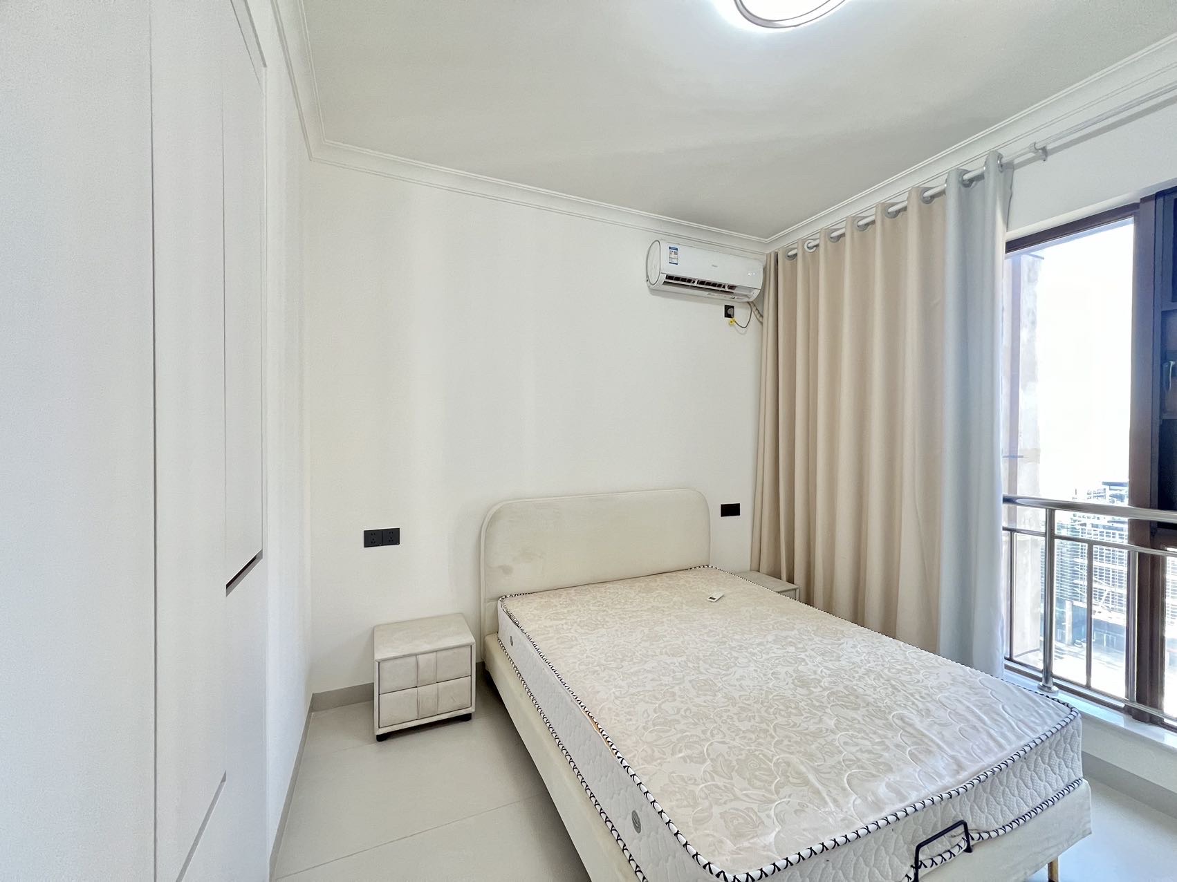 海航豪庭北苑  5室2厅2卫    8800.0元/月室内图