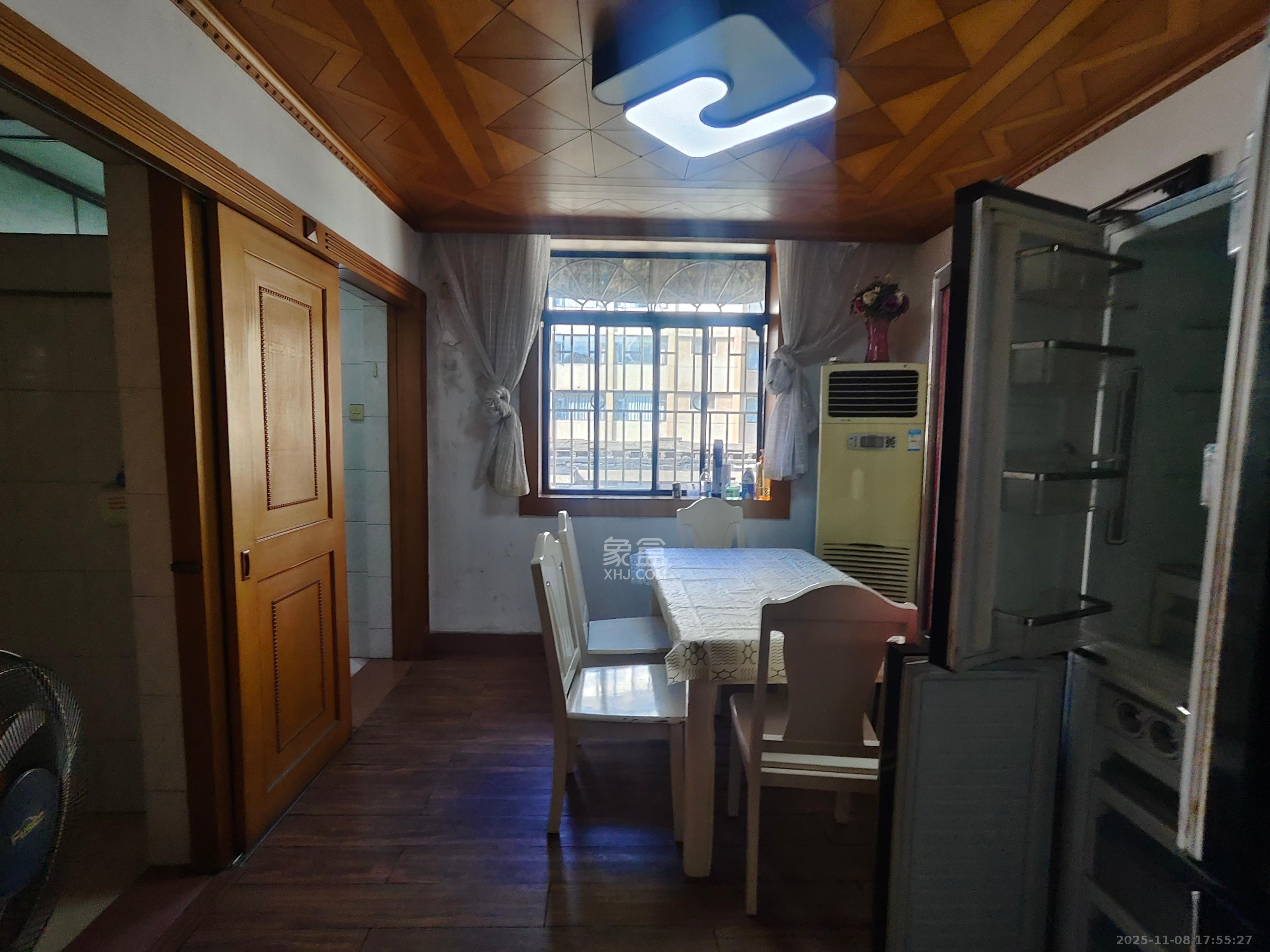 东塘电信宿舍  1室0厅0卫    1800.0元/月室内图