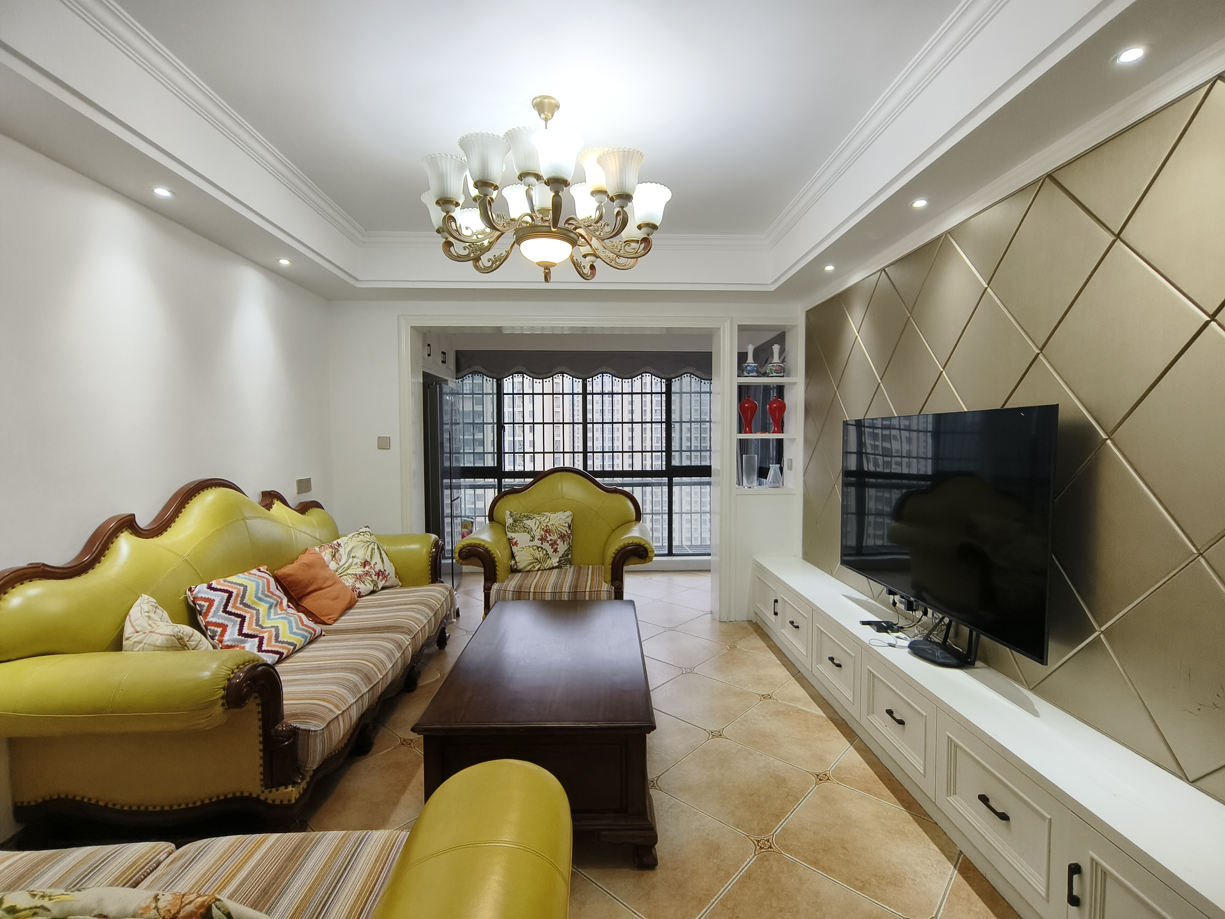 勤诚达境界城 3室2厅2卫 2600.0元/月 勤诚达境界城 3室2厅2卫 2600.0元/月户型图