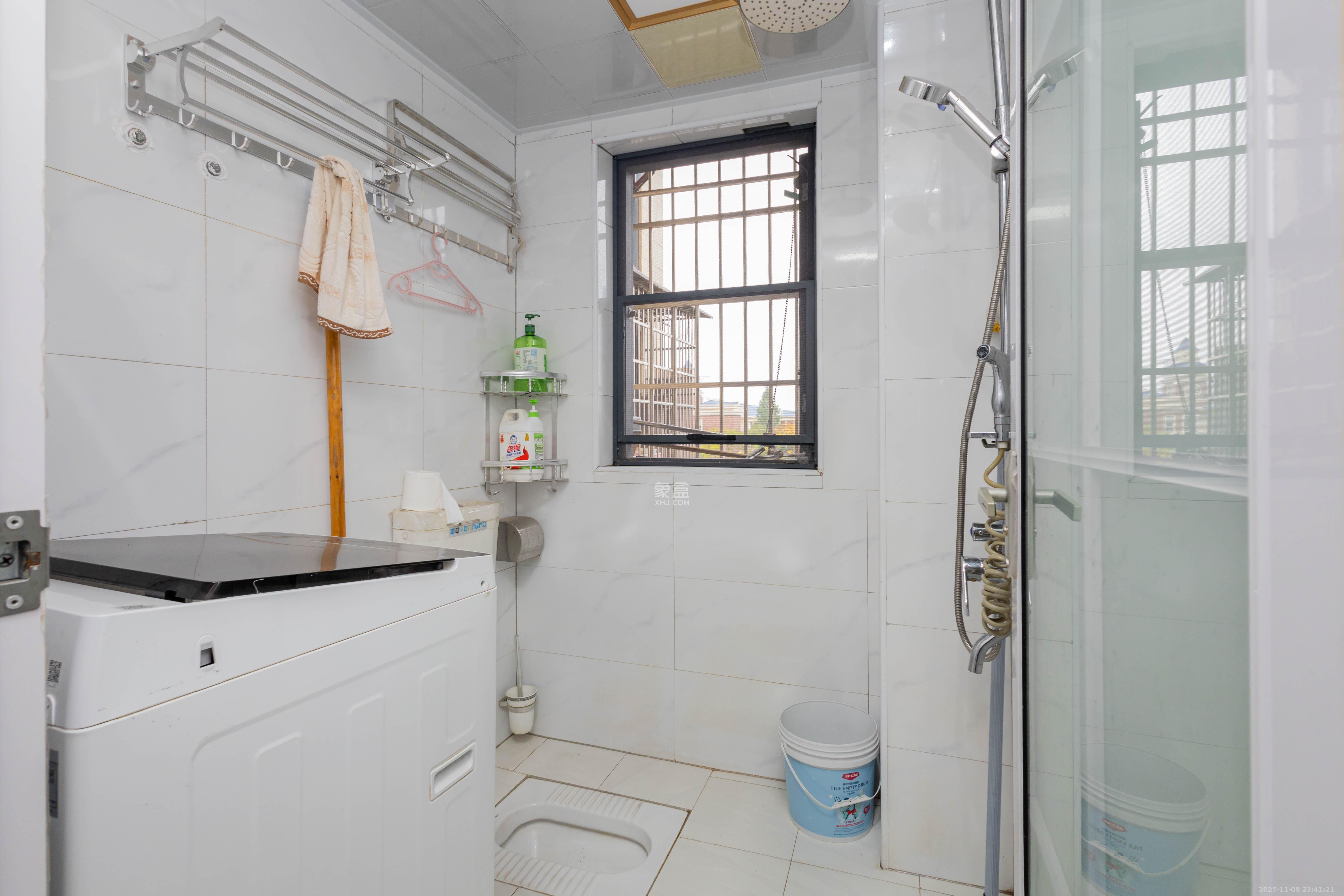 中交中央公园D4区 3室1厅1卫 91.0万 中交中央公园D4区 3室1厅1卫 91.0万卫生间