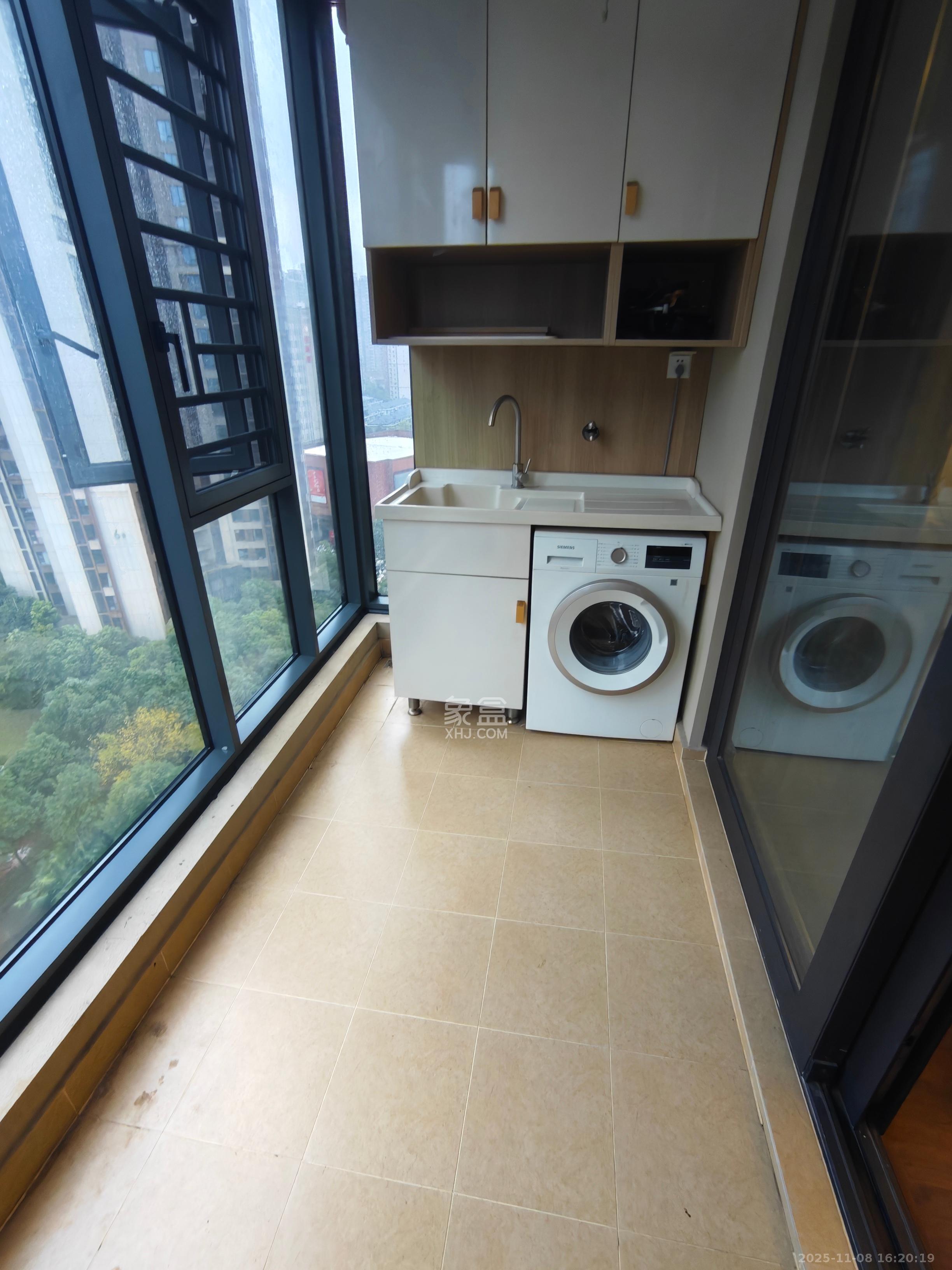 万科里金域国际 3室2厅2卫 4500.0元/月 万科里金域国际 3室2厅2卫 4500.0元/月室内图