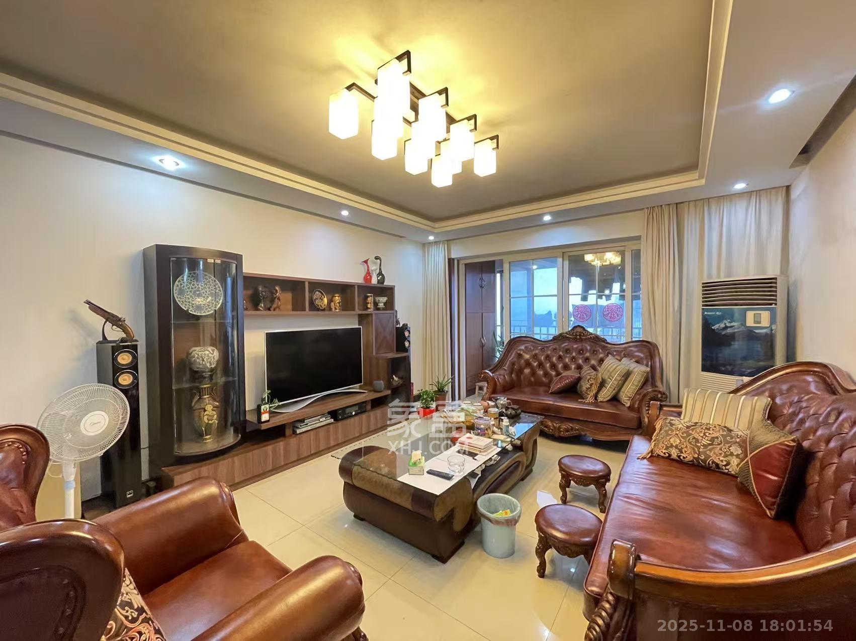 欧陆经典  1室0厅0卫    3600.0元/月