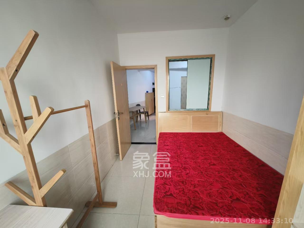 湖韵佳苑  2室1厅1卫    1700.0元/月室内图