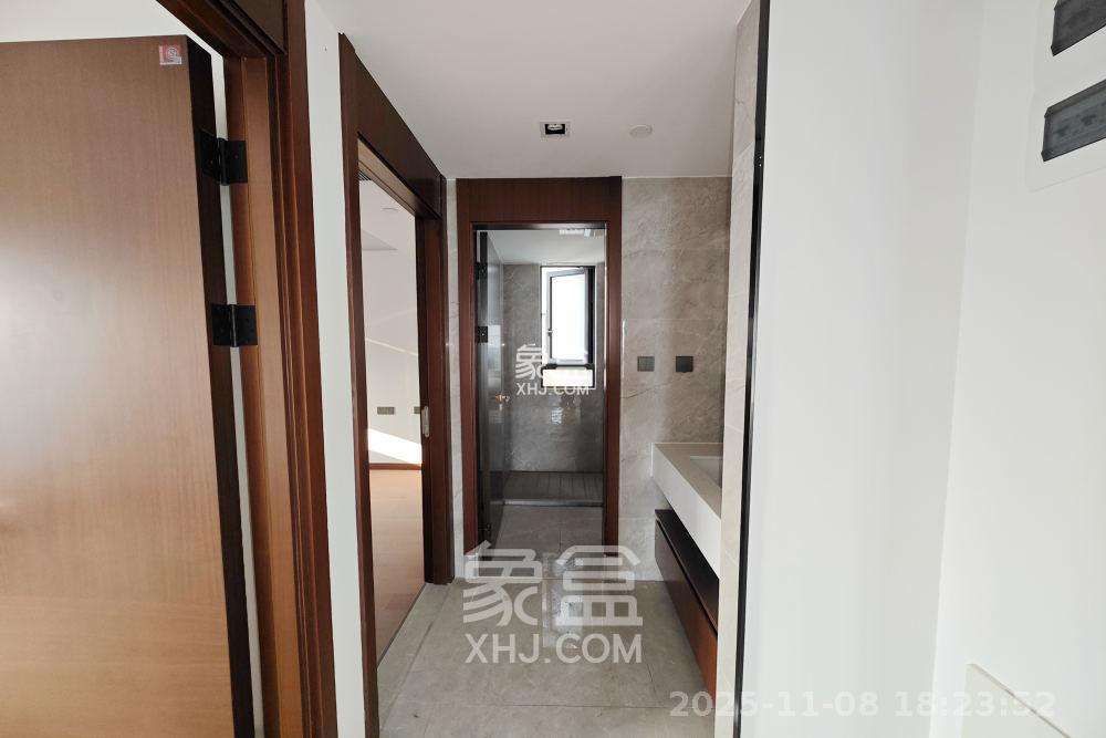 万科魅力之城  4室2厅2卫    3600.0元/月室内图