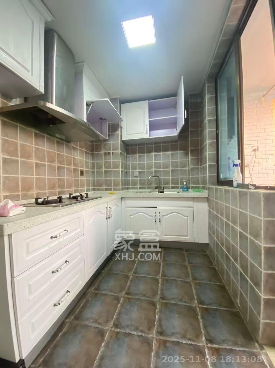 四方水岸(世方水岸) 2室2厅1卫 2200.0元/月 四方水岸(世方水岸) 2室2厅1卫 2200.0元/月室内图