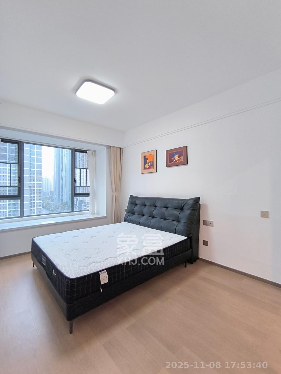 复地滨江金融中心  4室2厅2卫    6000.0元/月室内图