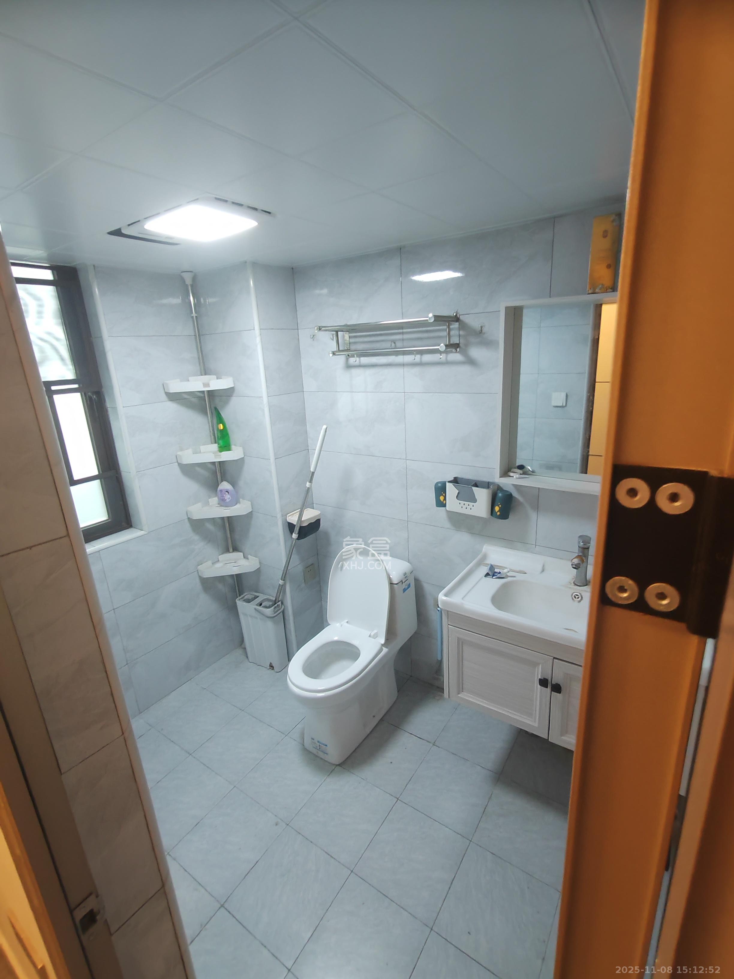 尚清雅苑  3室2厅2卫    4600.0元/月室内图