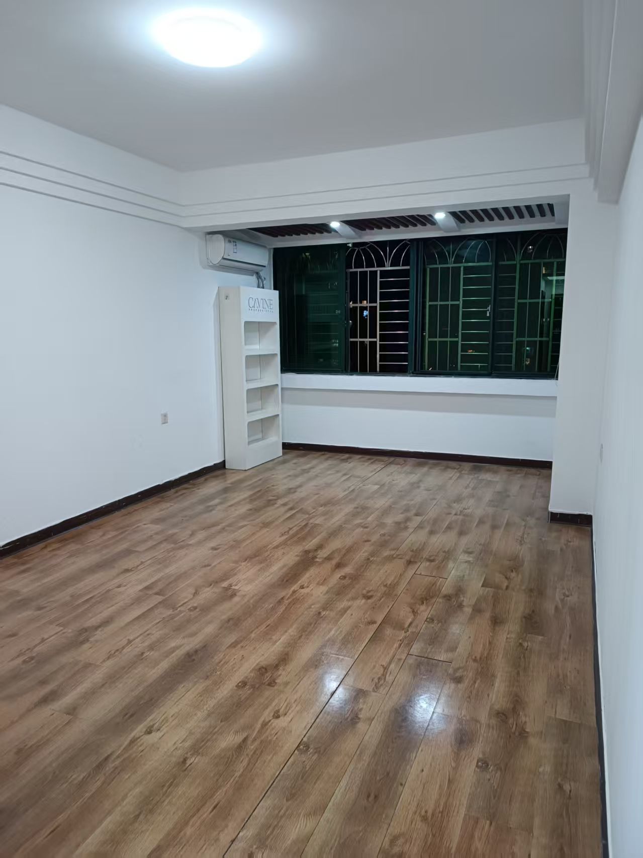 新达商务大厦   222.11㎡      6800.0元/月室内图