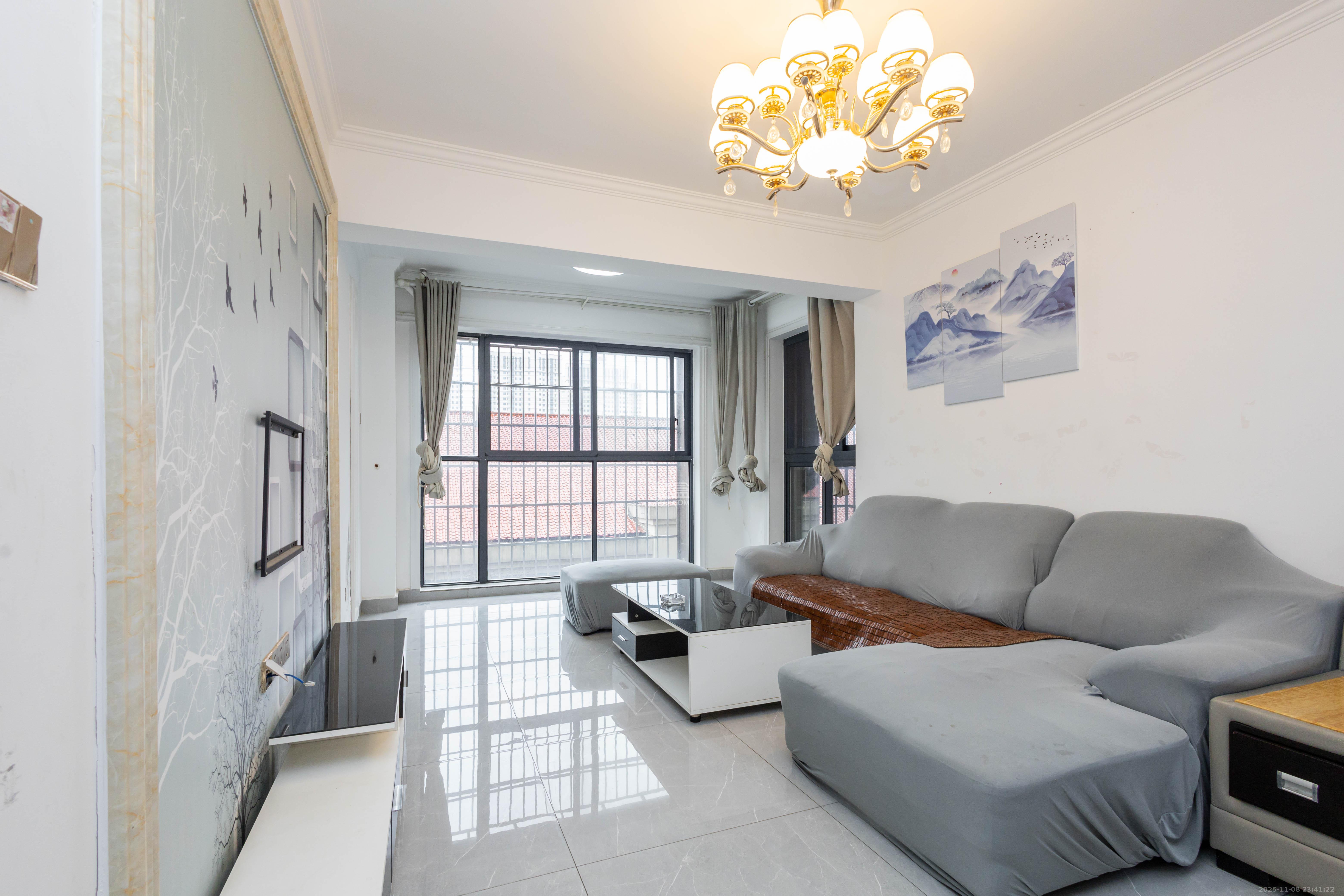 中交中央公园D4区  3室1厅1卫    91.0万客厅