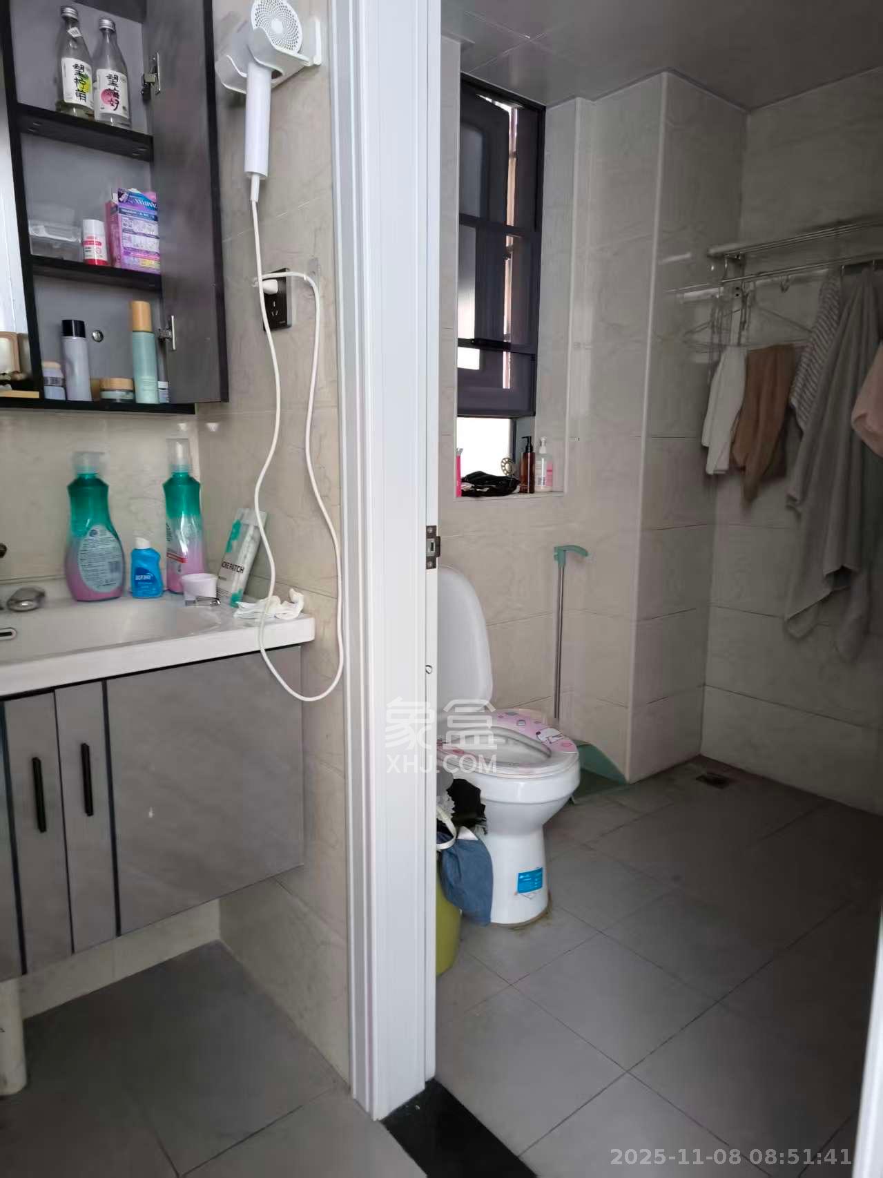 世茂铂翠湾四期（世茂悦享）  3室2厅1卫    2500.0元/月室内图