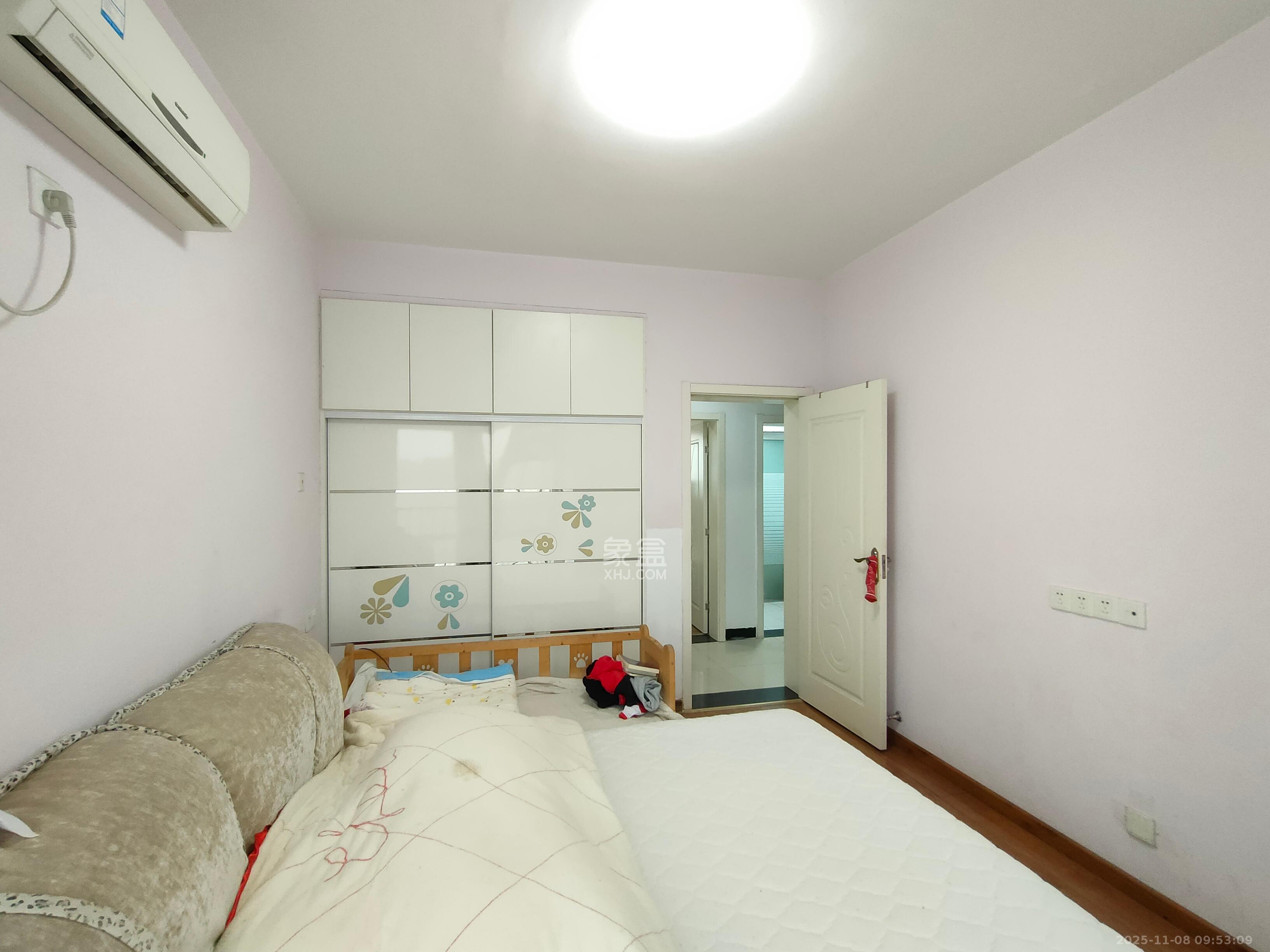 泊爱蓝湾 3室2厅2卫 2800.0元/月 泊爱蓝湾 3室2厅2卫 2800.0元/月室内图