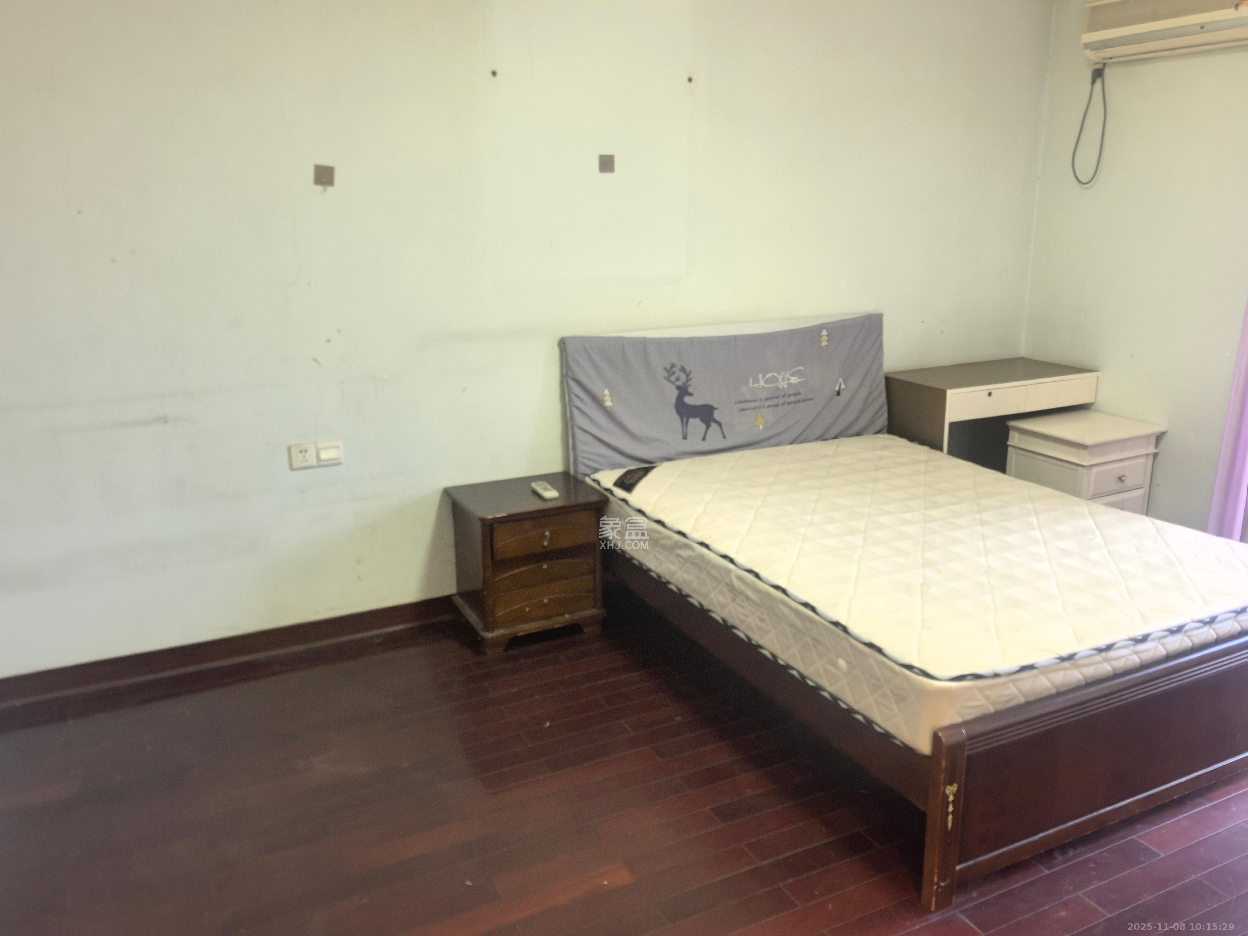 四季阳光花城 3室2厅1卫 3300.0元/月 四季阳光花城 3室2厅1卫 3300.0元/月室内图