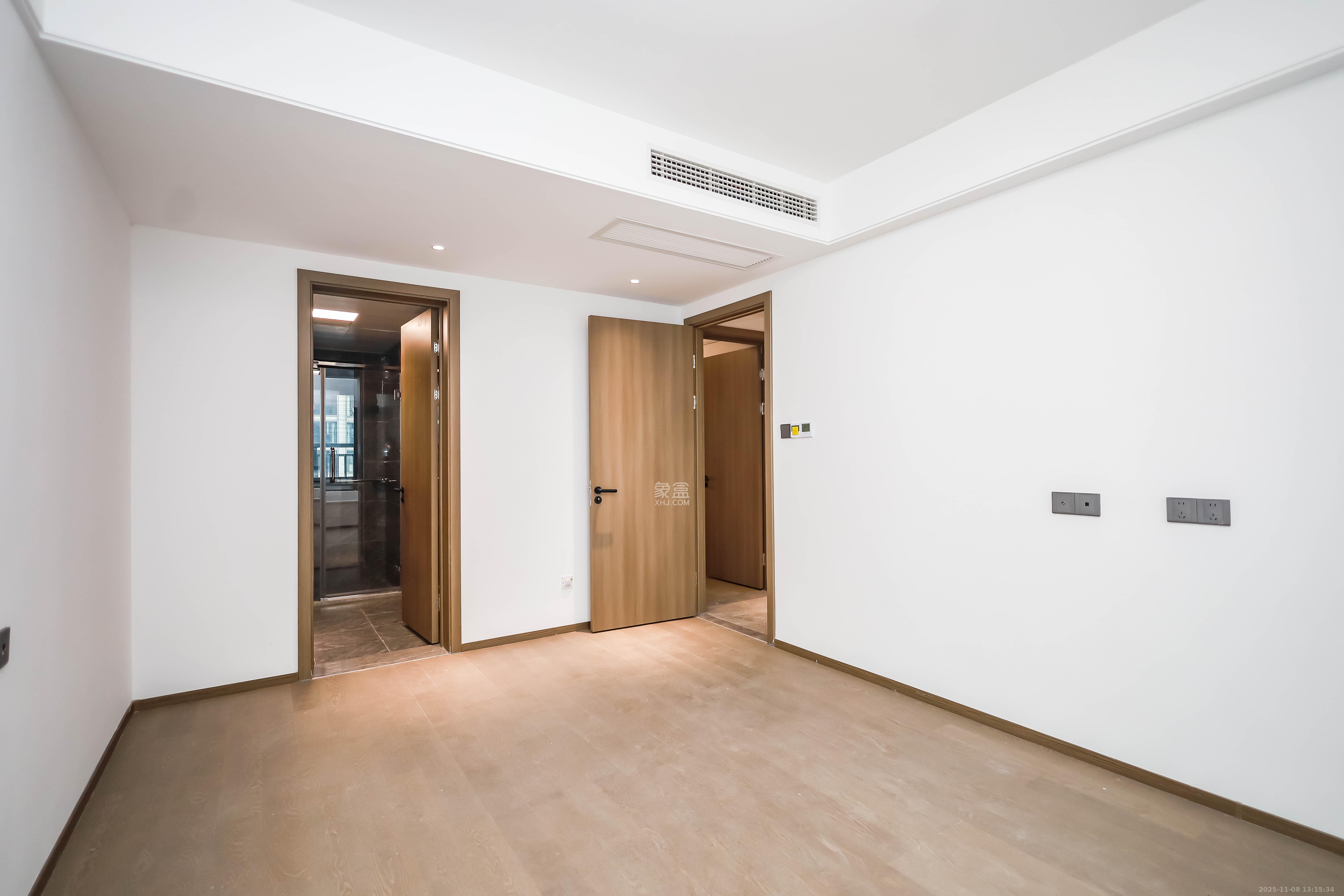 百世云境  3室2厅2卫    89.0万卧室