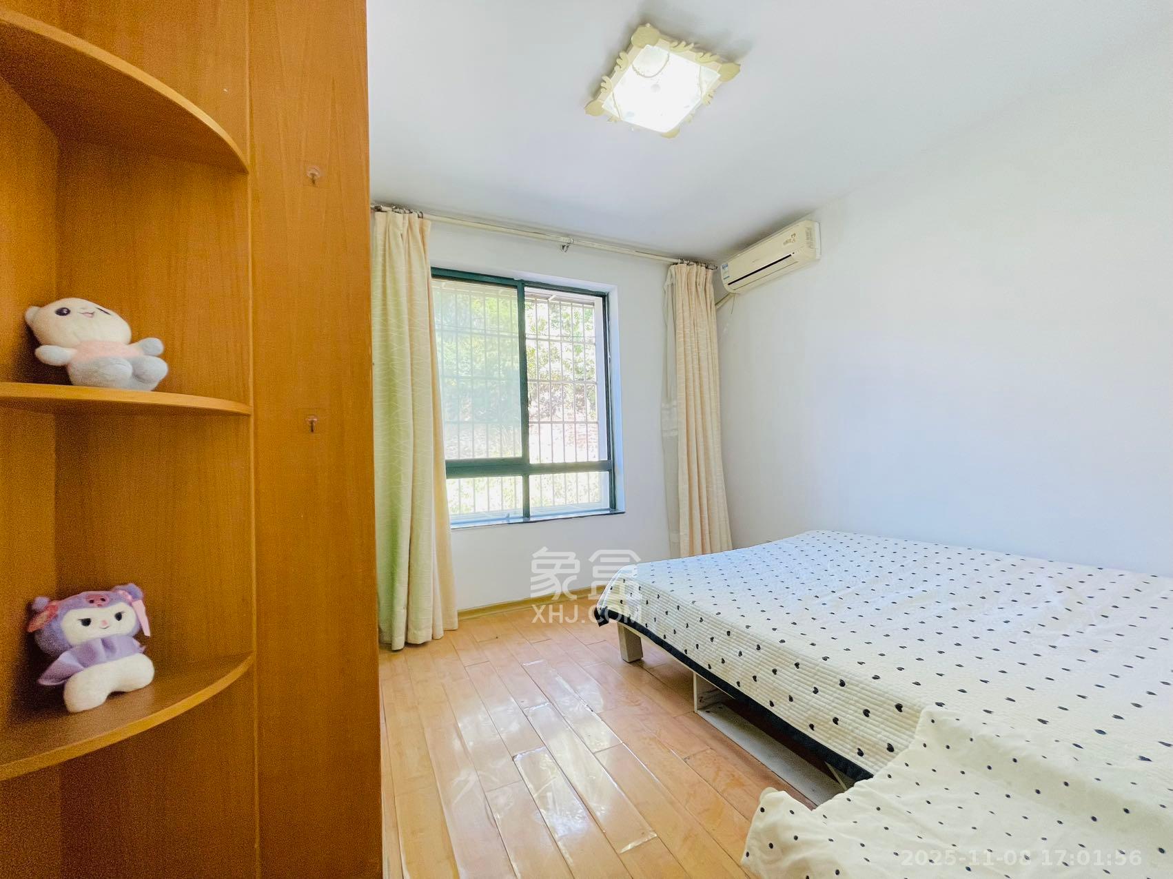 盛世康城  3室2厅2卫    1900.0元/月室内图