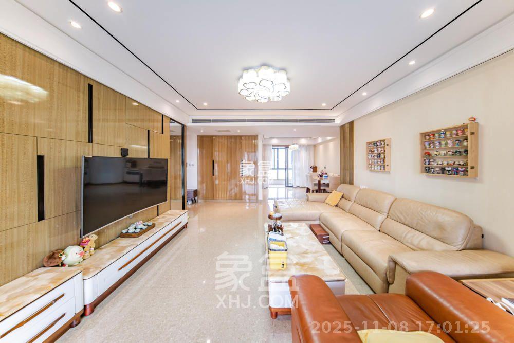 恒伟西雅韵  3室2厅2卫    4300.0元/月