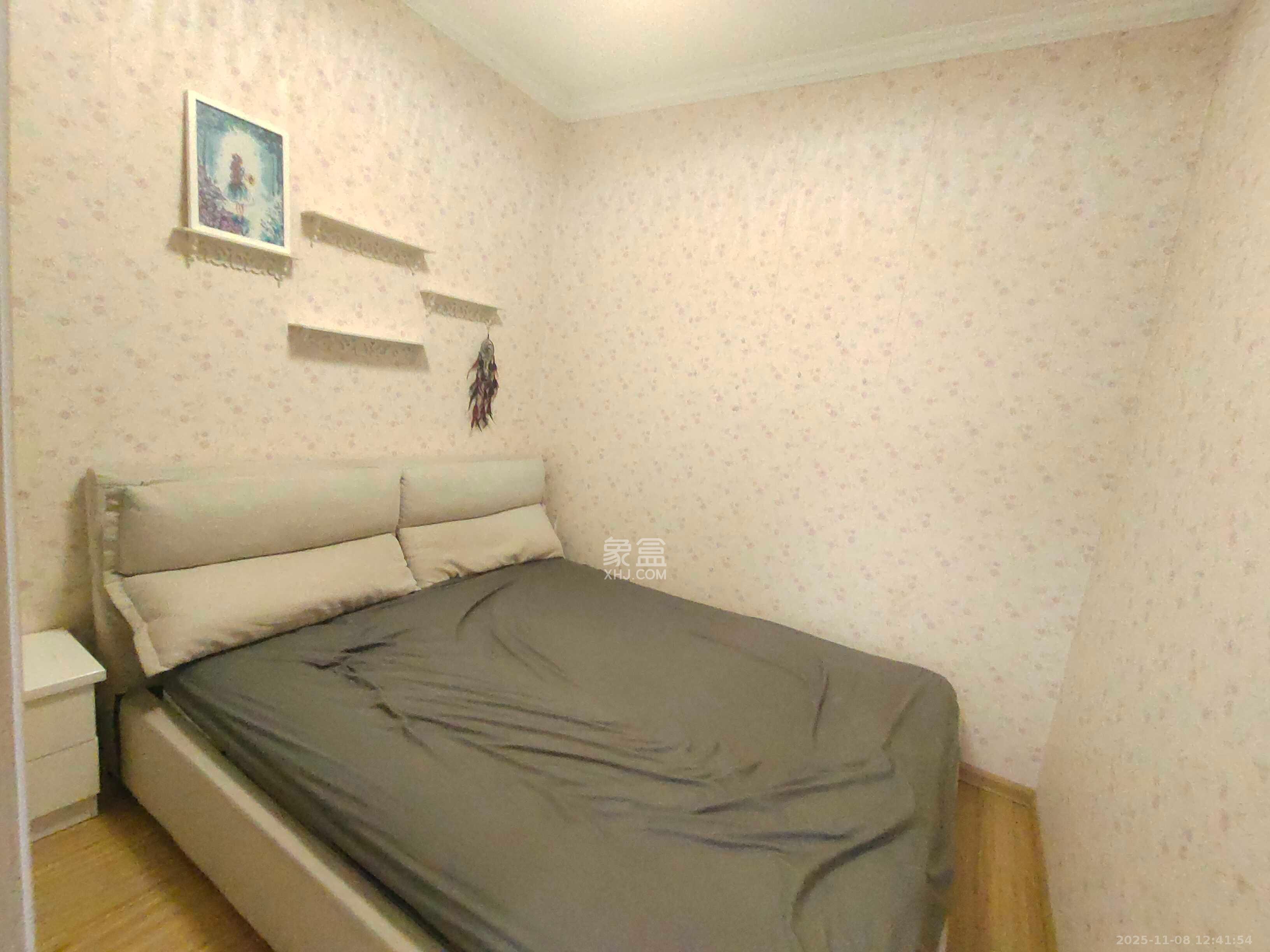 朝阳银座  3室1厅1卫    2300.0元/月室内图