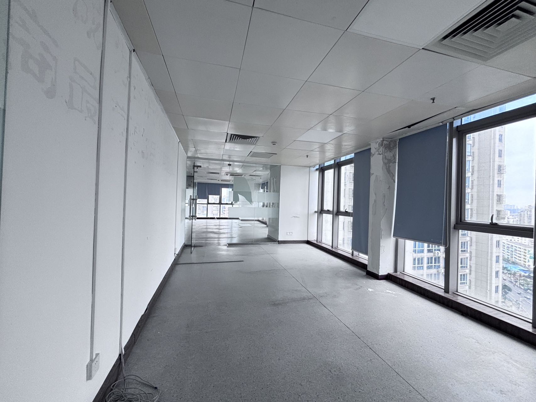 财富广场 3室2厅0卫 15000.0元/月 财富广场 3室2厅0卫 15000.0元/月室内图