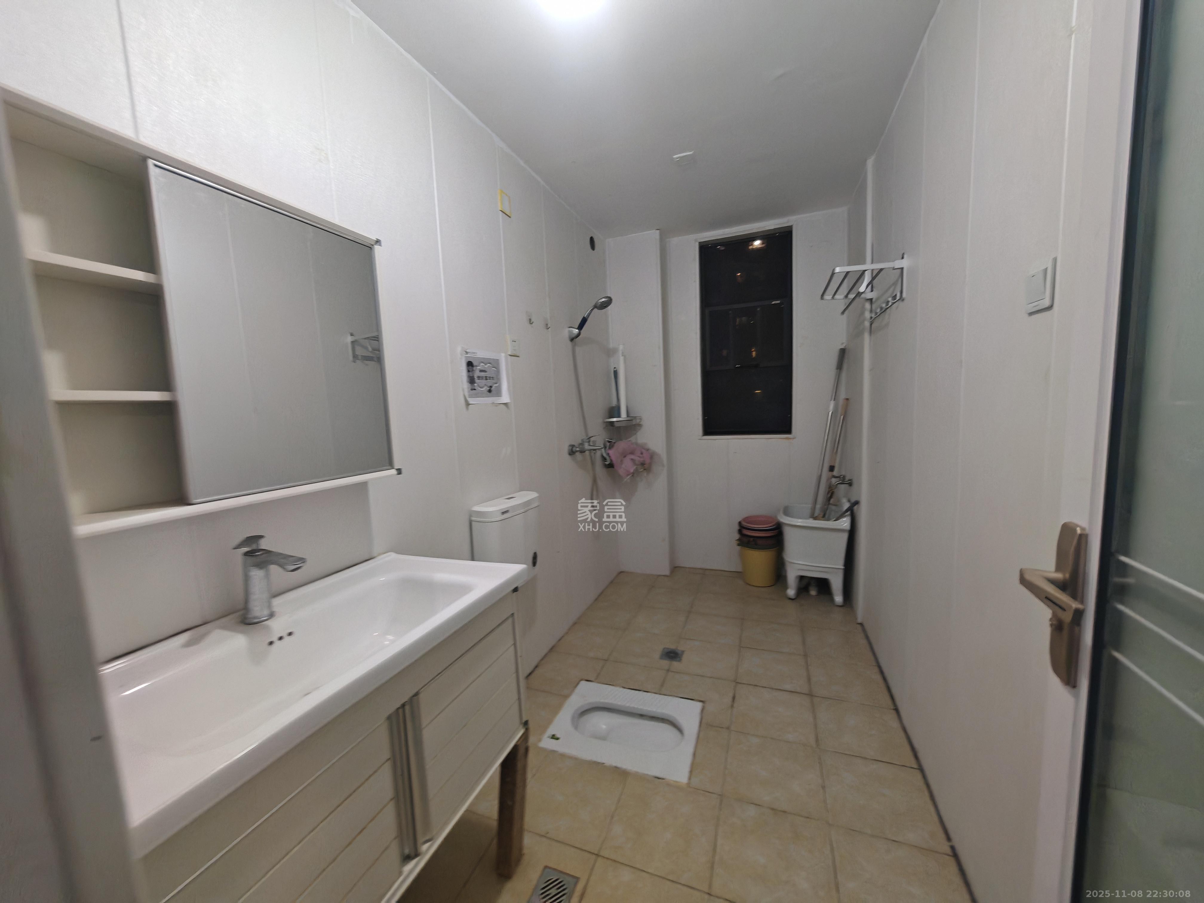 中国铁建梅溪青秀三期  4室2厅2卫    3000.0元/月室内图