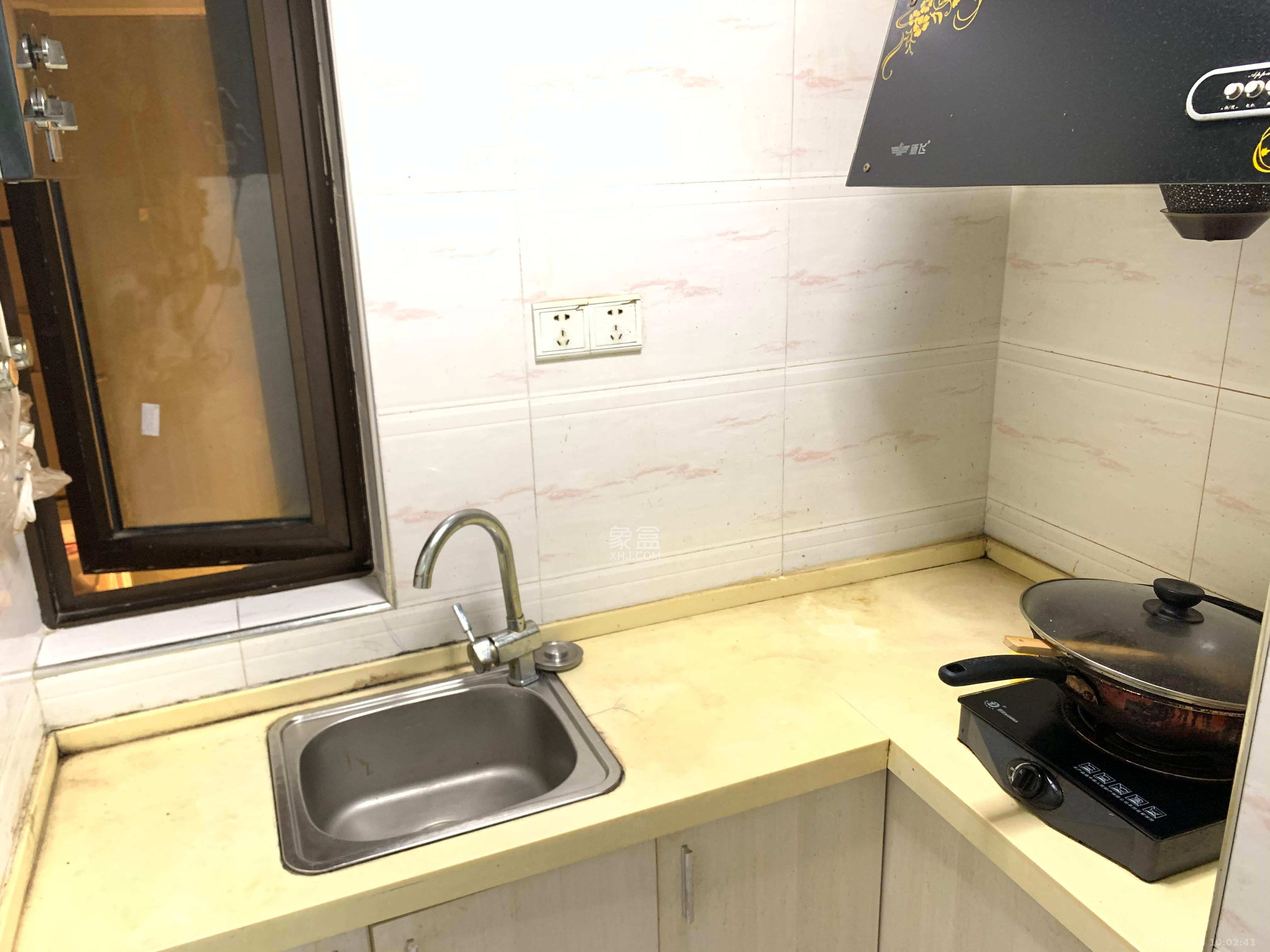 铂宫  2室1厅1卫    2200.0元/月室内图