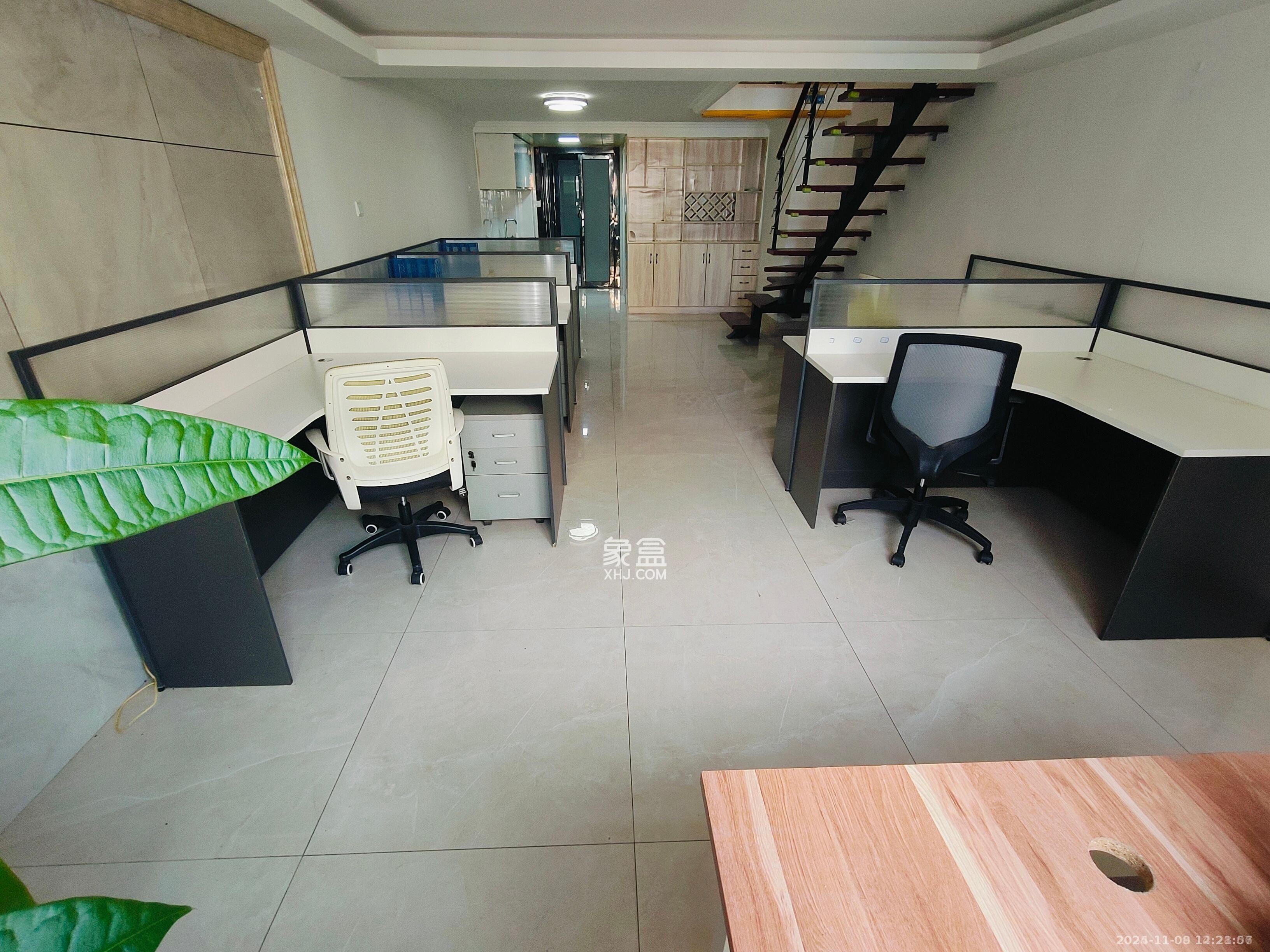 金科时代中心 1室1厅1卫 1700.0元/月 金科时代中心 1室1厅1卫 1700.0元/月室内图