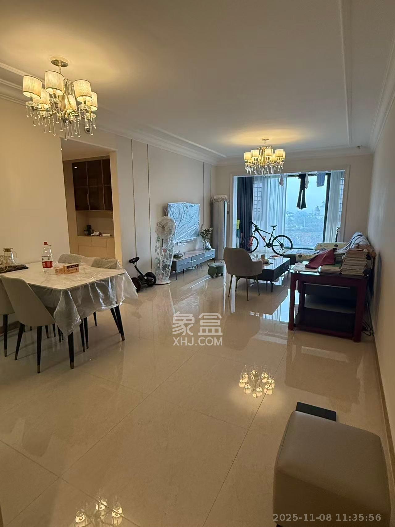 恒大文化旅游城B区  3室2厅1卫    2500.0元/月