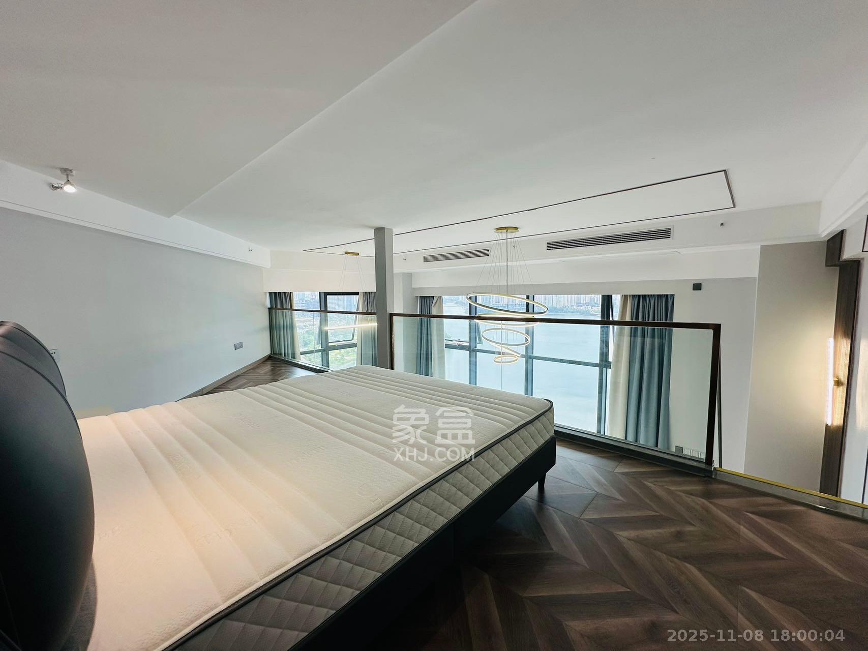 梅溪半岛  1室1厅1卫    5000.0元/月室内图