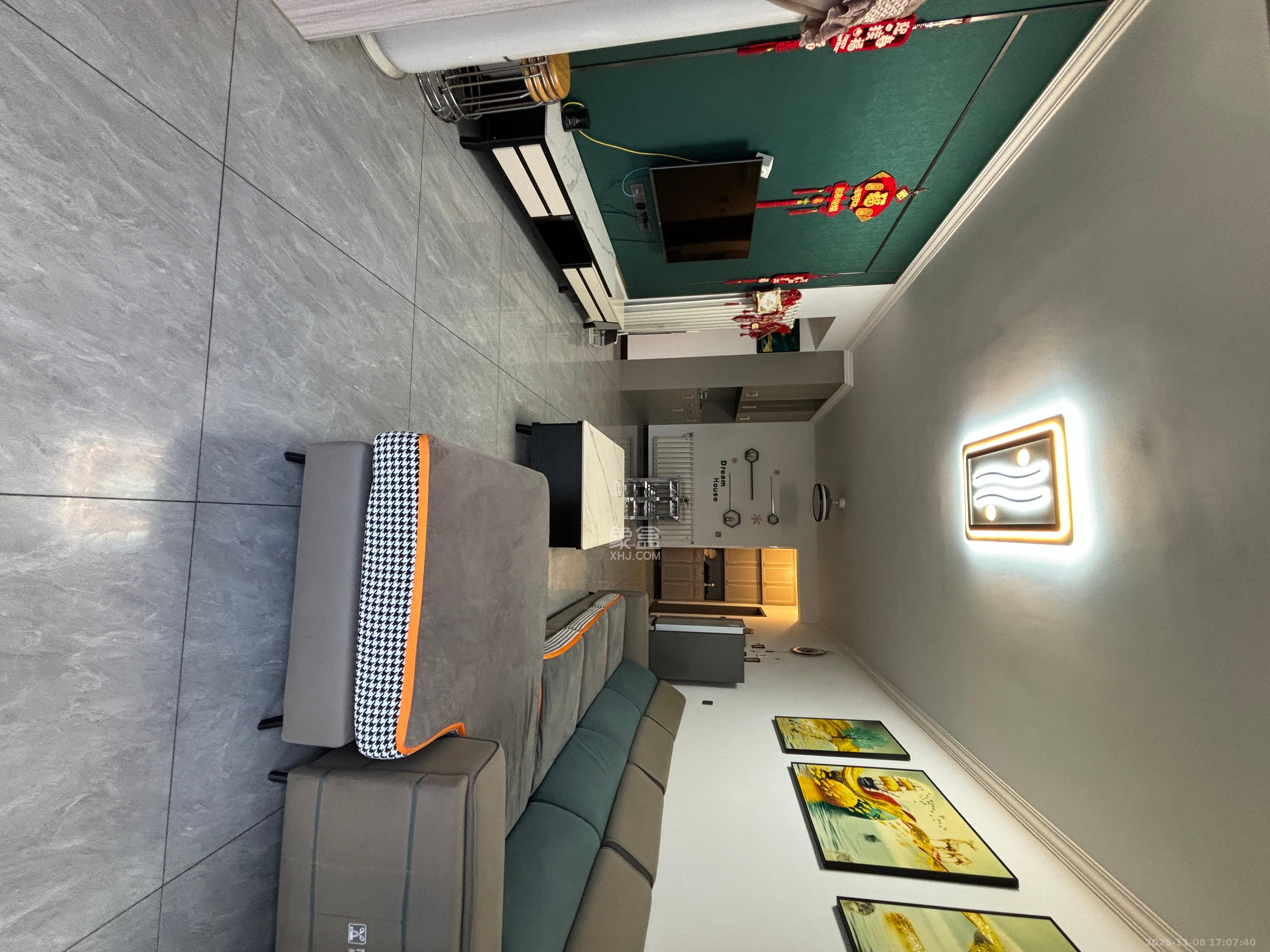 财汇新天地（财汇商务广场）  3室2厅2卫    2600.0元/月