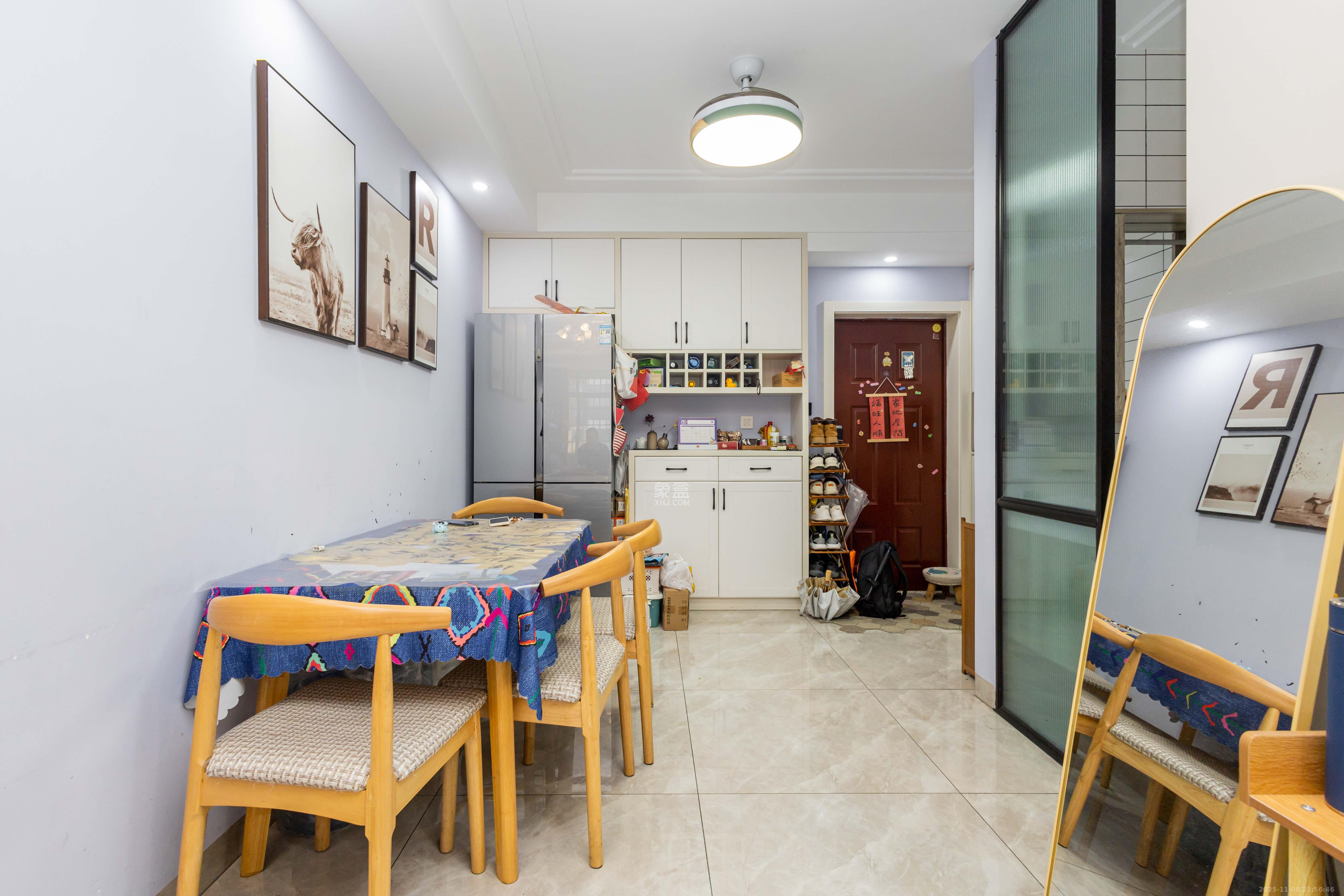 中国铁建国际城二期 2室2厅1卫 44.8万 中国铁建国际城二期 2室2厅1卫 44.8万客厅