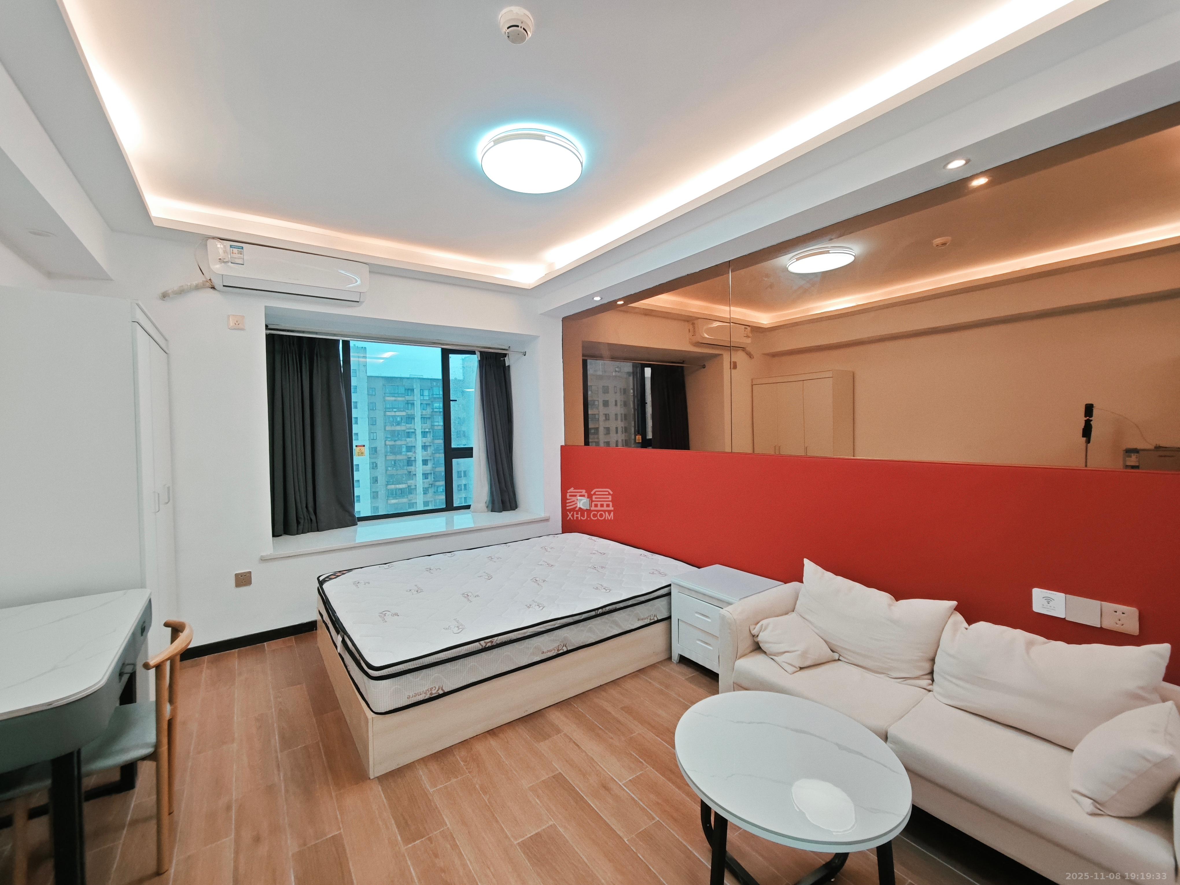 好莱城（弘德西街）  1室1厅1卫    1280.0元/月